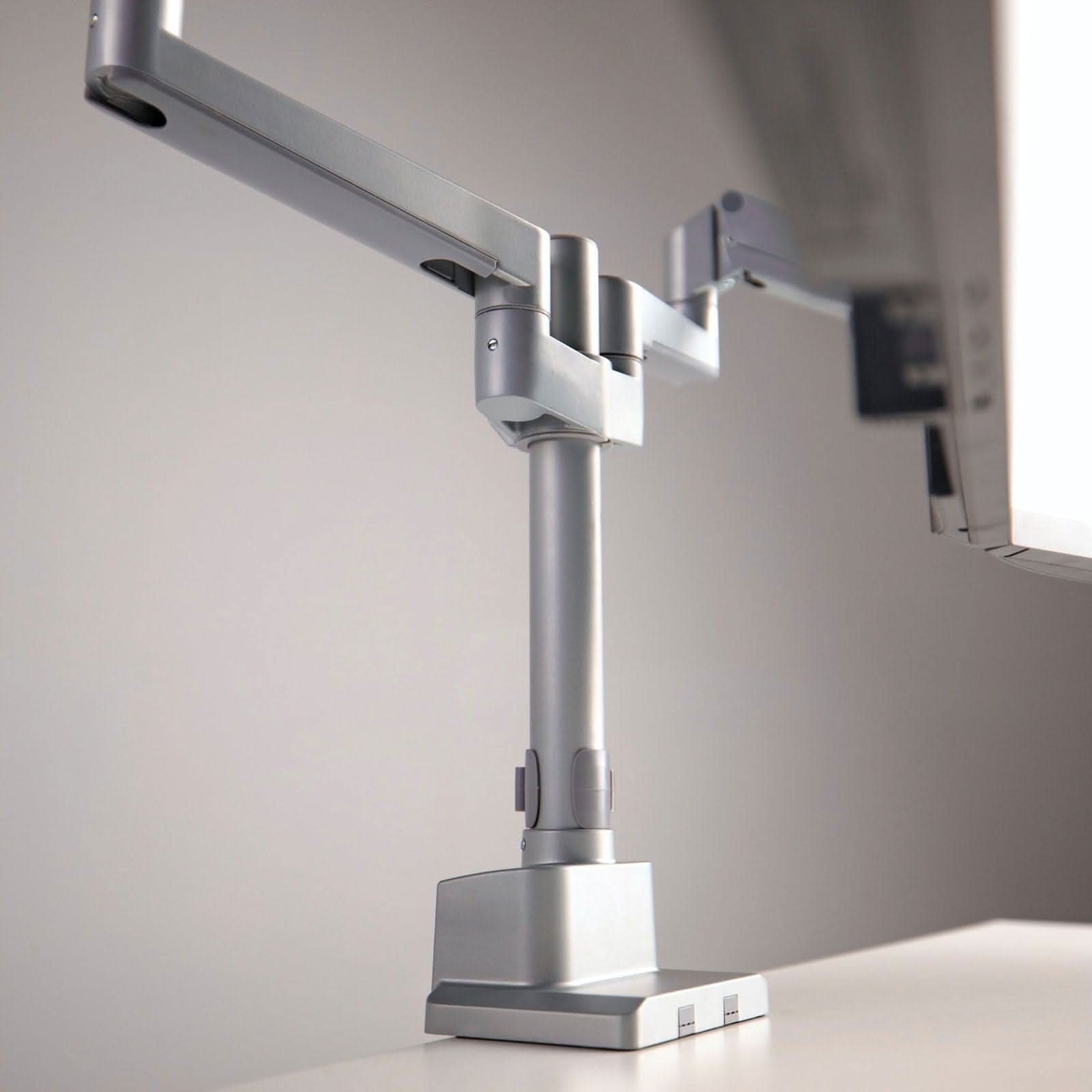 Left. Mount-It! - Dual Monitor Desk Mount – Full Motion Height Adjustable Silver Arm for Two 19"-32" Monitors - Silver.