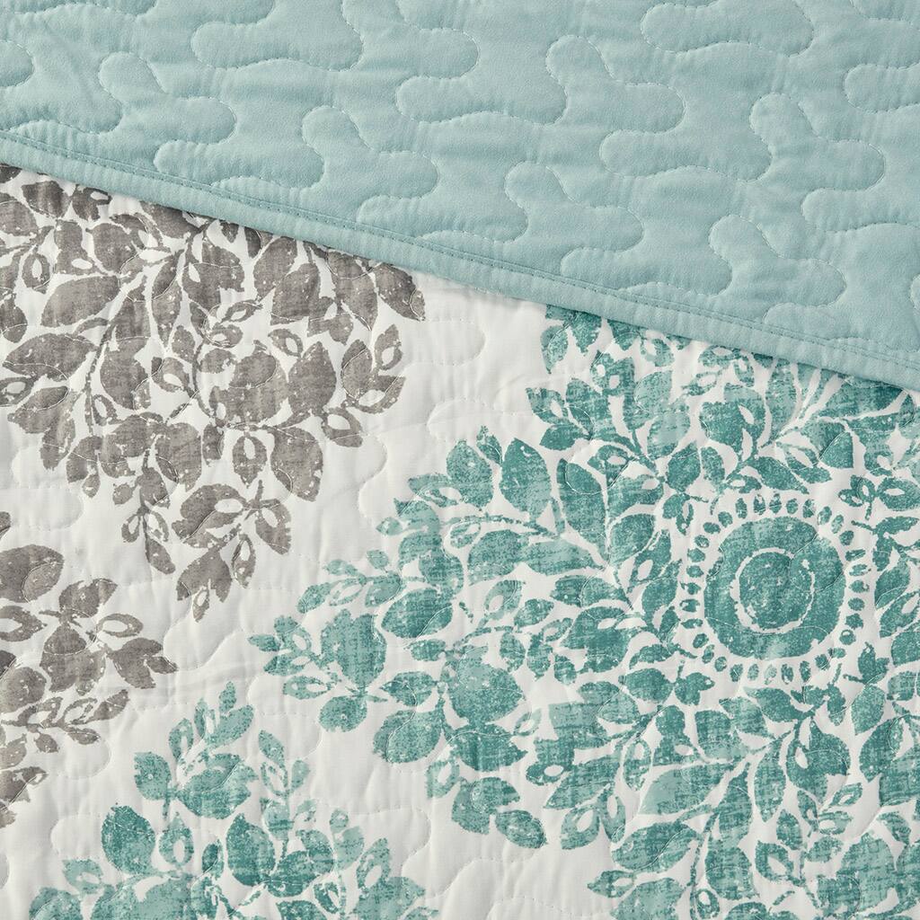 Alt View 5. Gracie Mills - Gracie Mills Mitchell 6-Piece Reversible Quilt Set and Coordinating Throw Pillows - Aqua.
