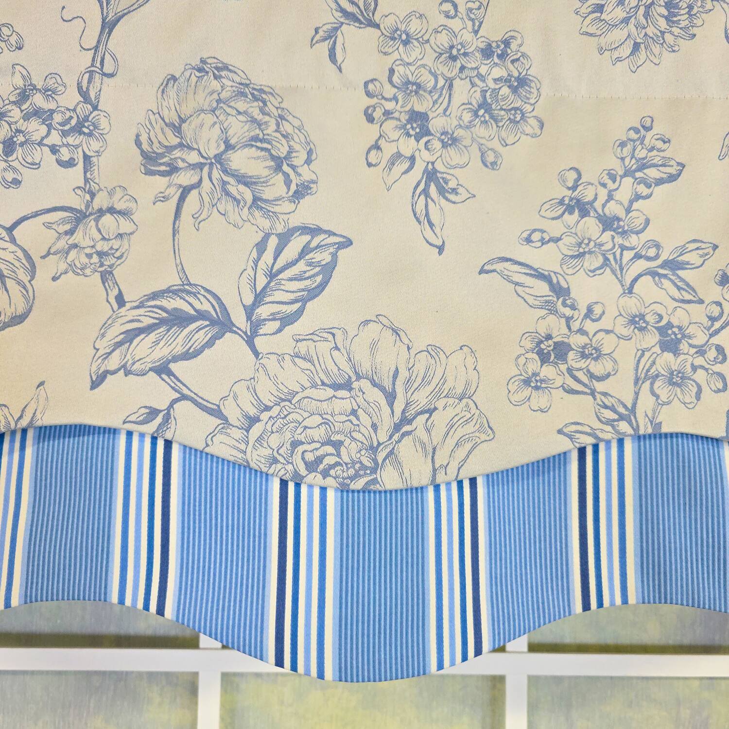 Left. RLF Home - RLF Home 100% Cotton Ashington Glory  Fully lined Windows Rod Pocket Valance 50" x 16"  Blue - Blue.