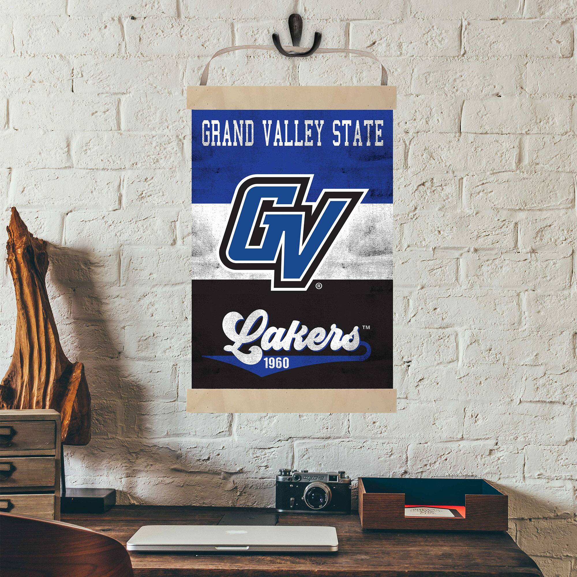 GRAND VALLEY STATE  
GV  
Lakers  
1960
