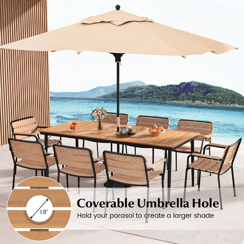 1.9" Coverable Umbrella Hole  
Hold your parasol to create a larger shade