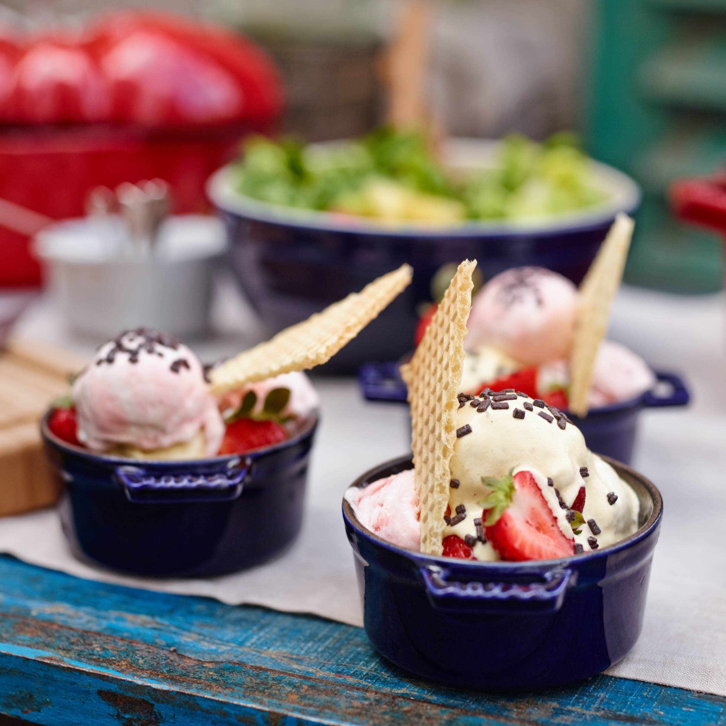 Alt View 3. Staub - Staub Ceramic 3-pc Mini Round Cocotte Set - Dark Blue - Dark Blue.