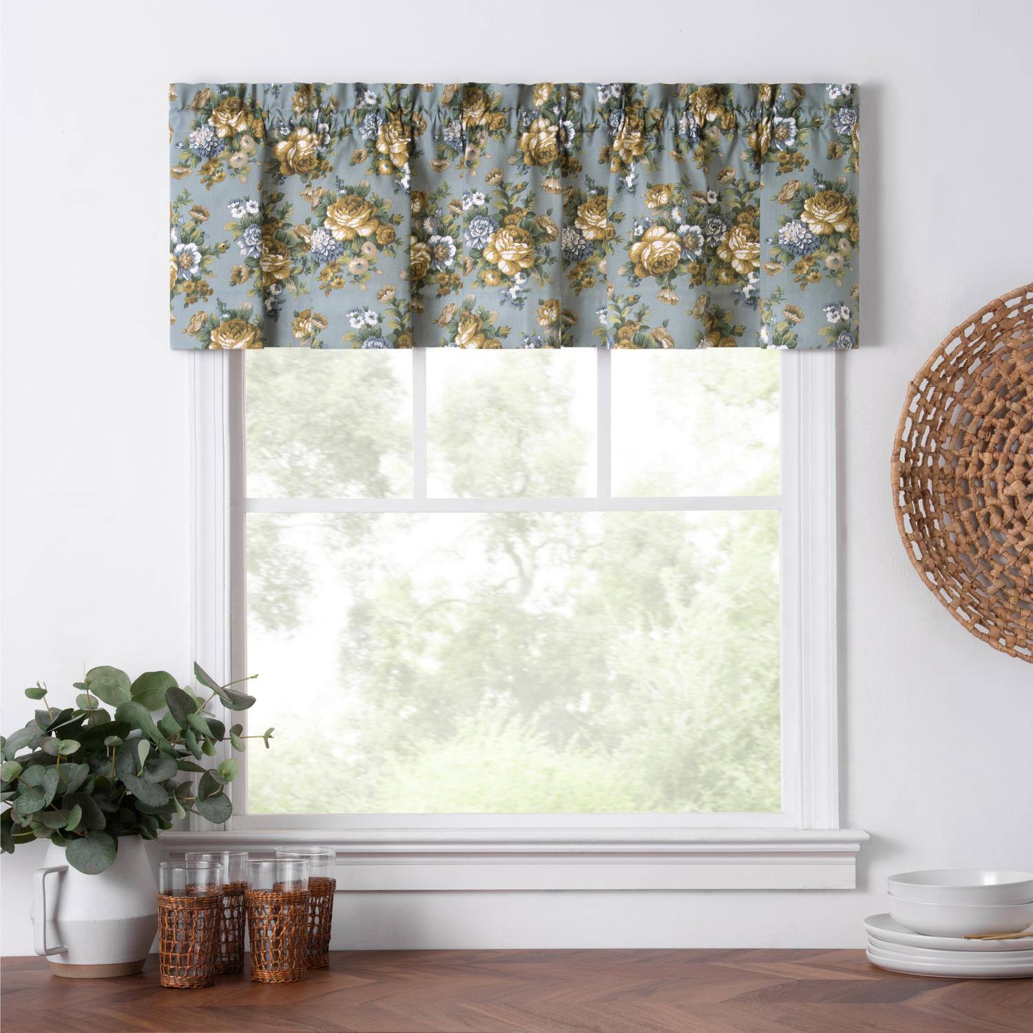 Angle. Ellis Curtain - Ellis Bella Rose Stylish Medium Scale Printed Floral Pattern 1.5" Rod Pocket Tailored Valance for Windows 58"x15" Wedge - Wedge.
