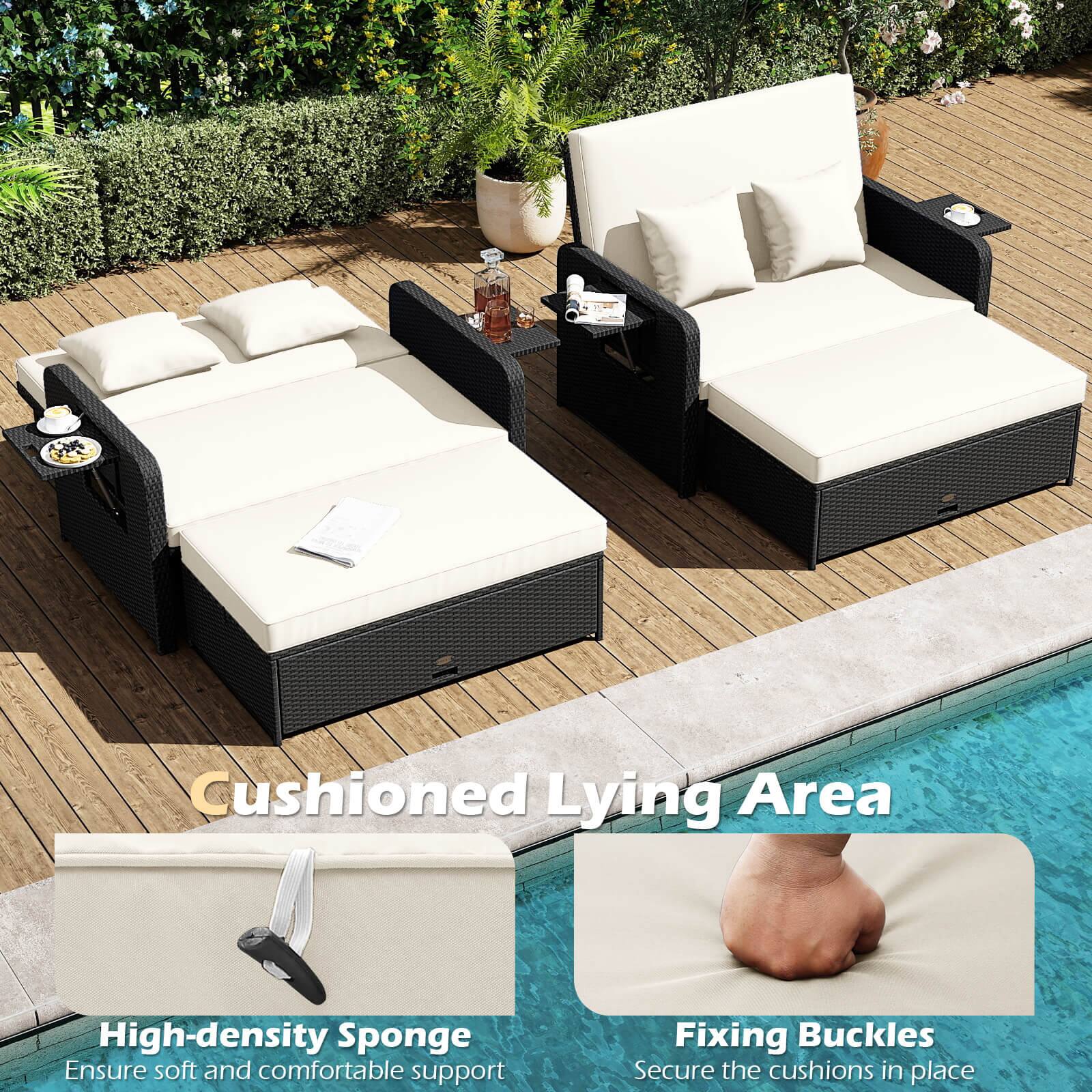 Cushioned Lying Area  
High-density Sponge  
Ensure soft and comfortable support  
Fixing Buckles  
Secure the cushions in place