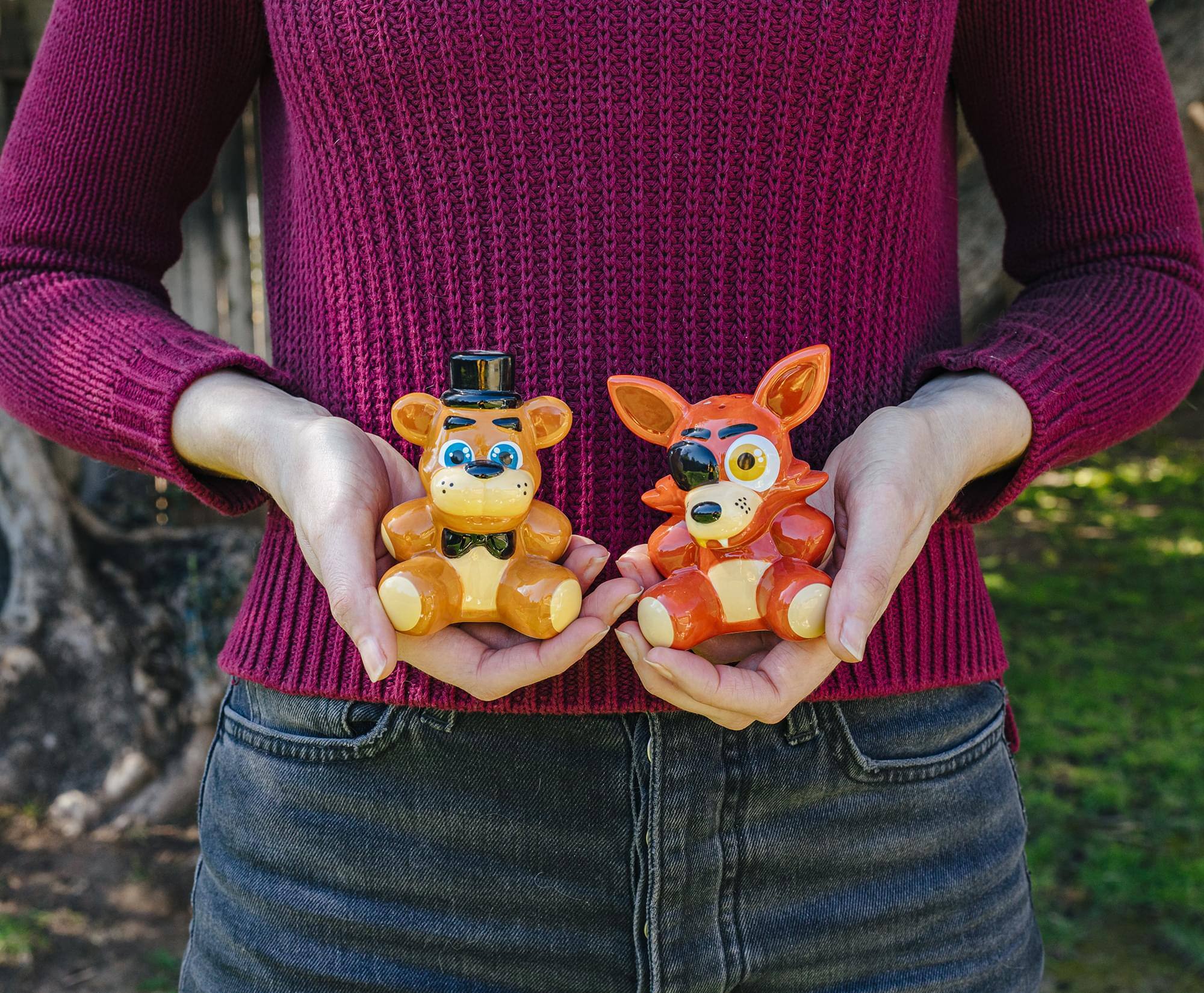 Alt View 3. Silver Buffalo - Five Nights At Freddy's Freddy and Foxy Ceramic Salt and Pepper Shaker Set - Brown.