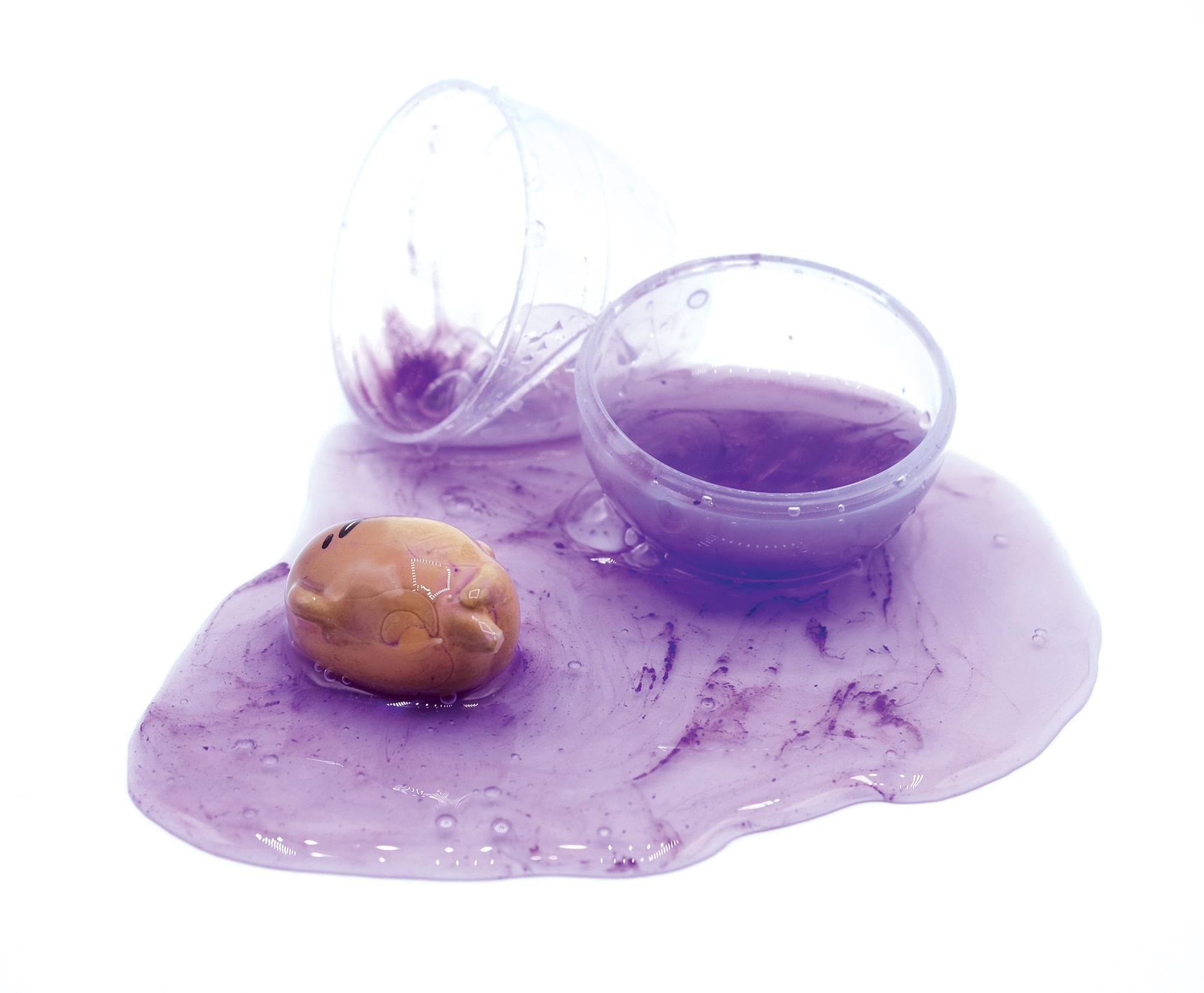 Alt View 1. PowerHouse Toys - Gudetama The Lazy Egg Metallic Slime & Mini Figure | Purple - Purple.