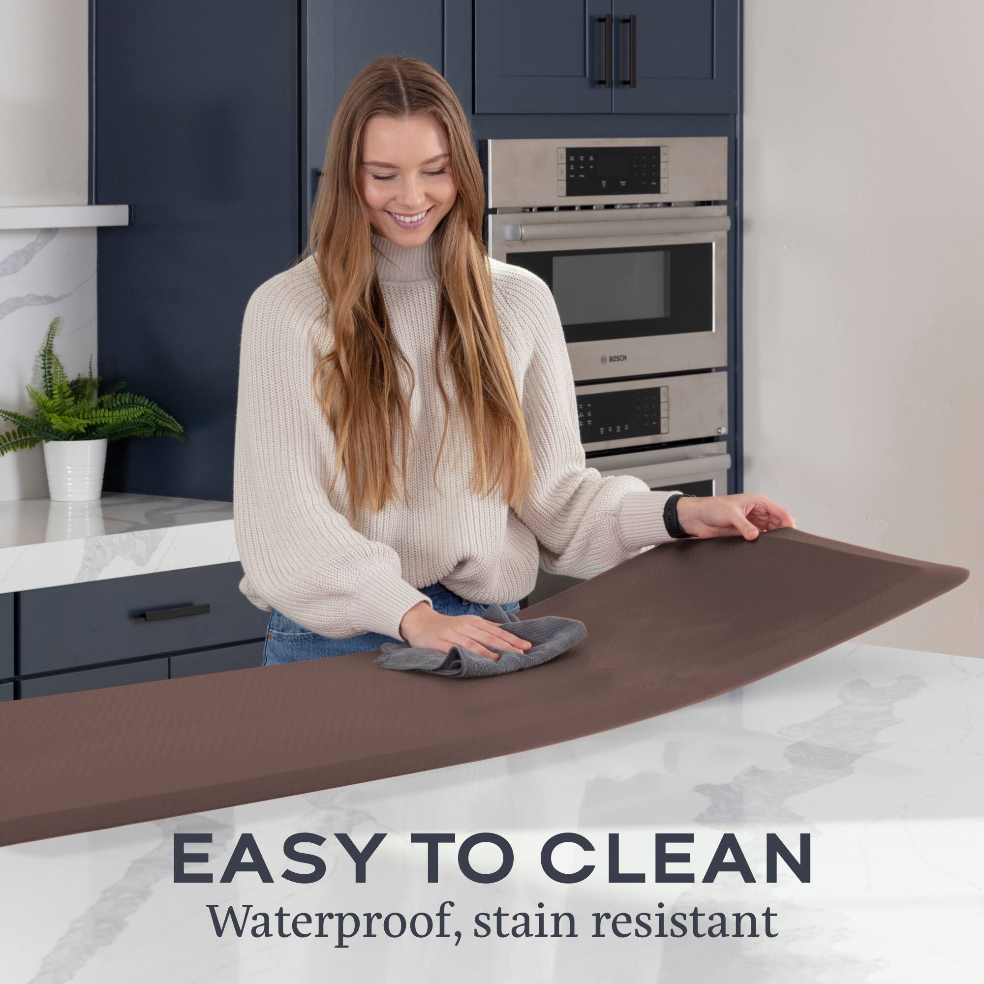 EASY TO CLEAN  
Waterproof, stain resistant