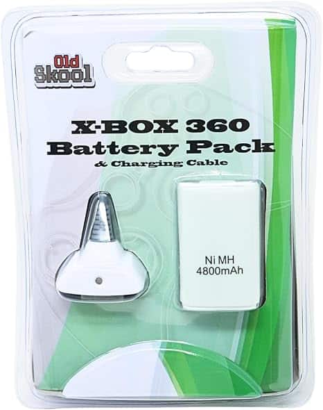 Old Skool - Xbox 360 Play N Charge Kit Battery and Charging cable - White
