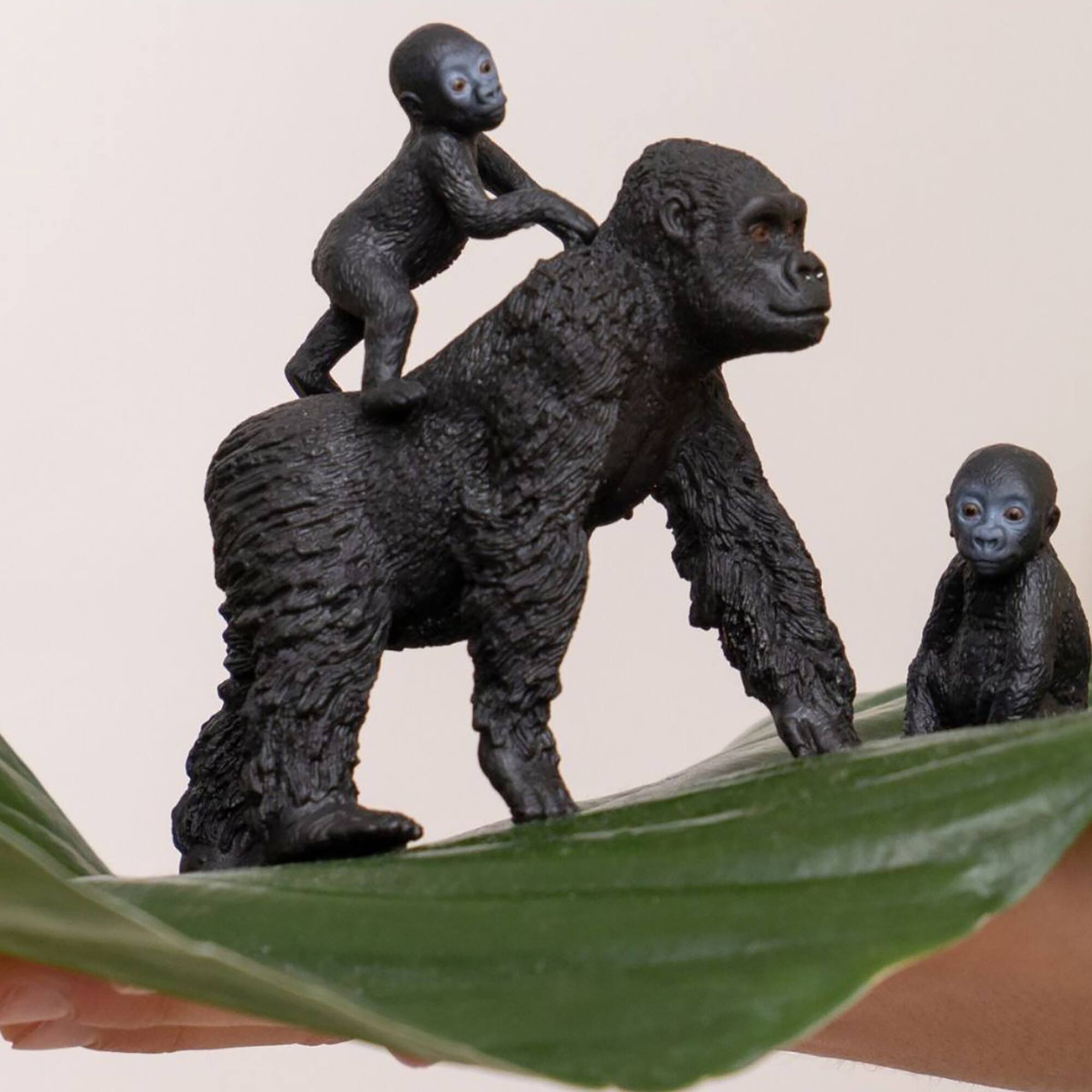 Left. Schleich - Wild Life: Gorilla Family.