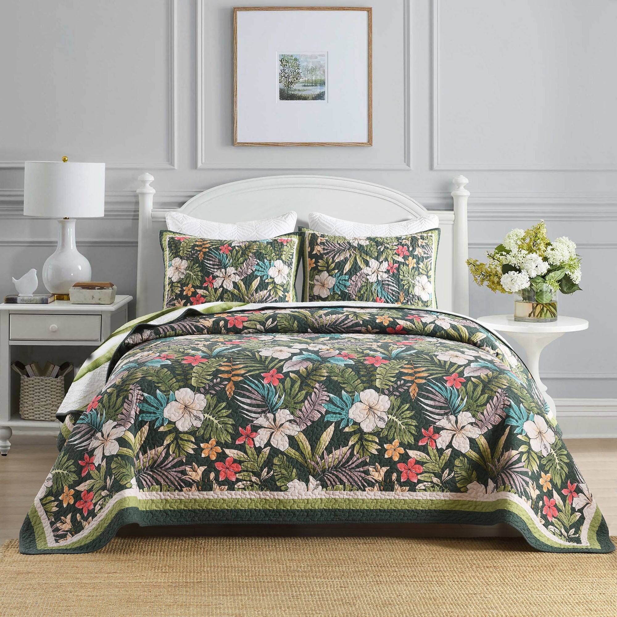 Front. MarCielo - MarCielo 3-Piece Lightweight Tropical Leaf and Flower Quilt Bedspread Set - Multiple colors.