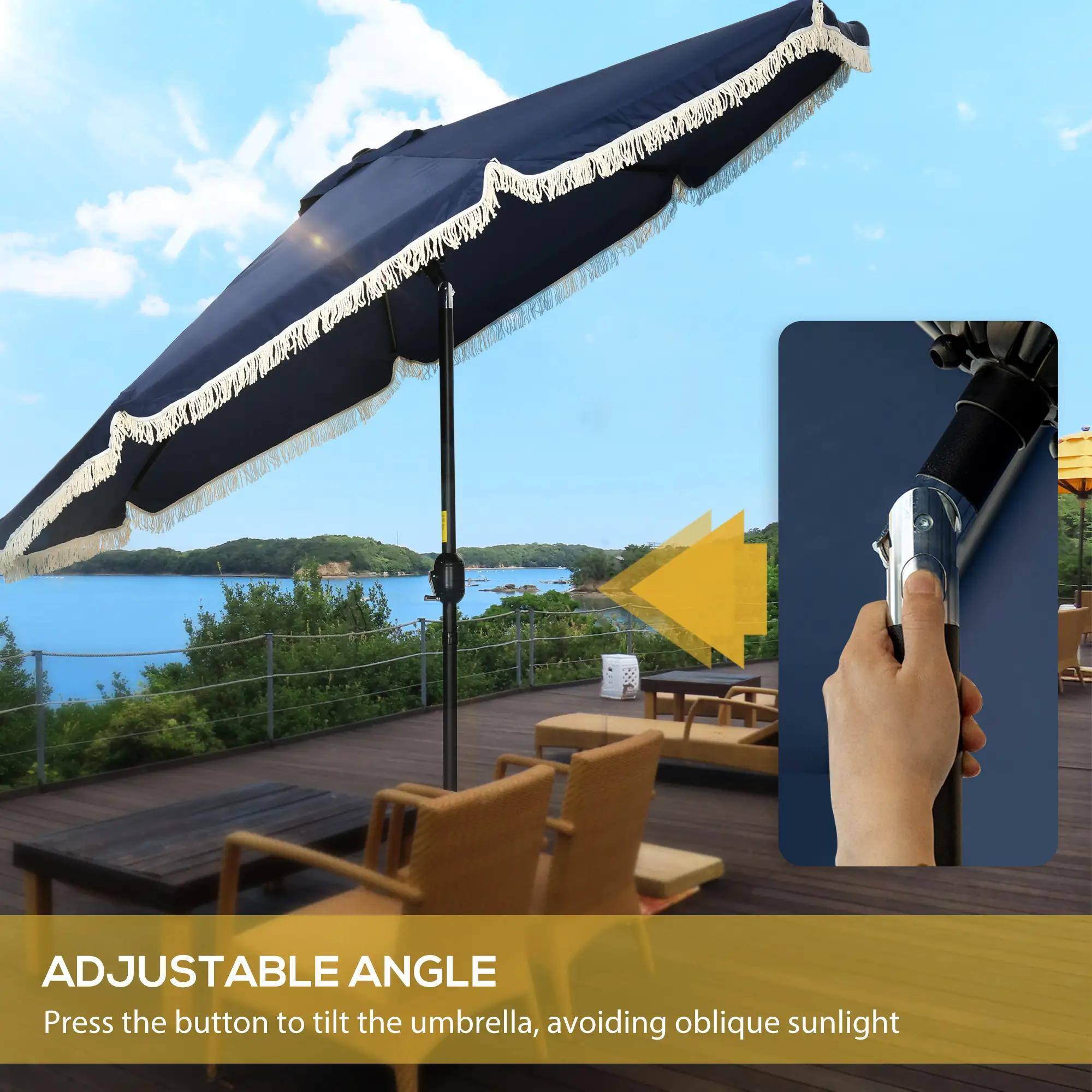 ADJUSTABLE ANGLE  
Press the button to tilt the umbrella, avoiding oblique sunlight