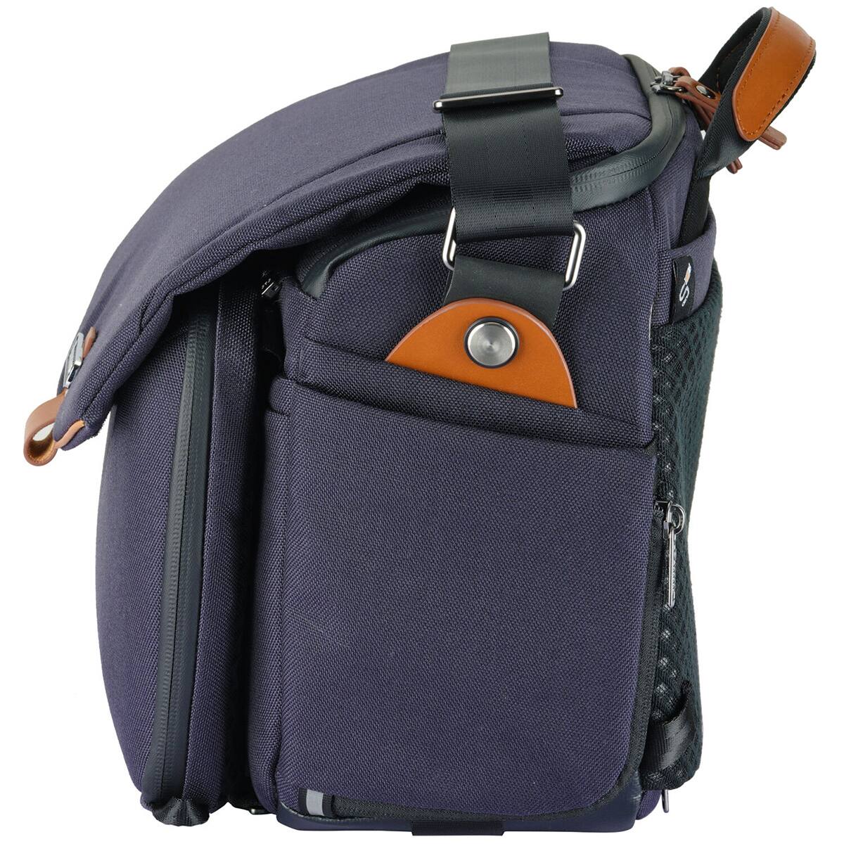 Alt View 6. Vanguard - Vanguard VEO City S36 10L Cross-Body Camera Shoulder Bag with Pouch - Navy.