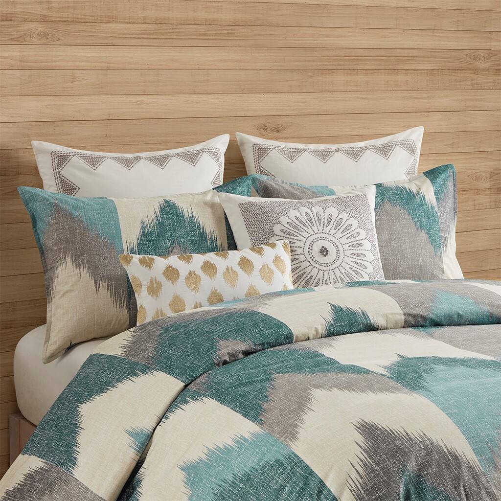 Alt View 2. Gracie Mills - Gracie Mills Heise 3-Piece Modern Ikat Chevron Duvet Cover Set - Aqua.