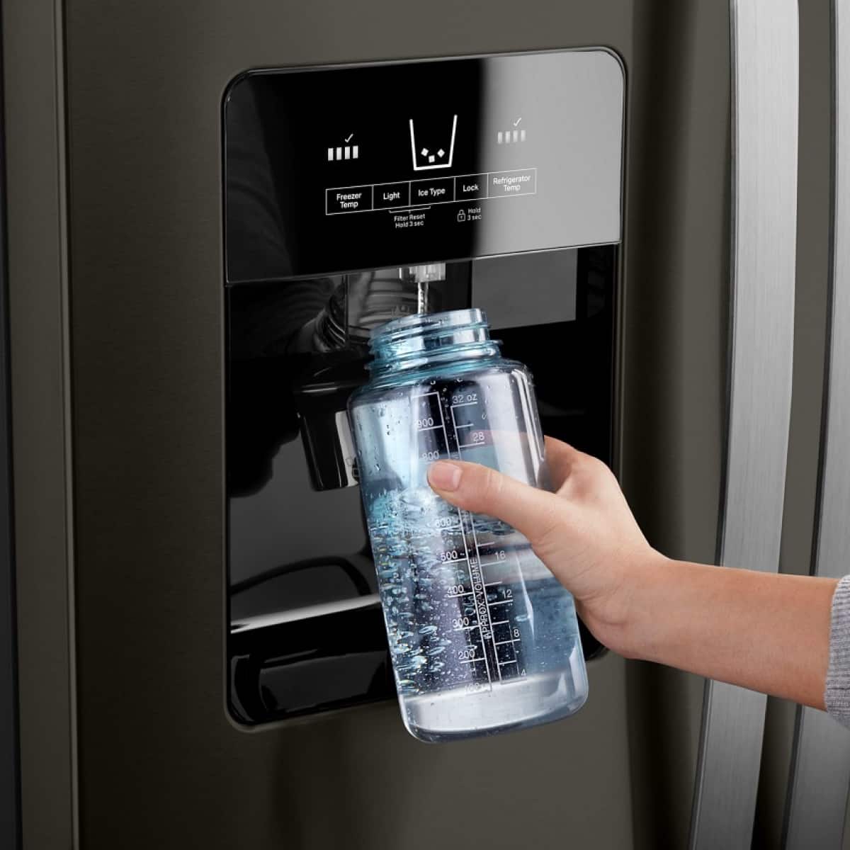 Freezer Temp
Light
Ice Type
Filter Beom Maid
Refrigerator Temp
Lock
3 sec
Filter Reset
300 sec
32 oz
28 C
500
16
200
VOLUME
12
5
300
PAROX
200
A
169