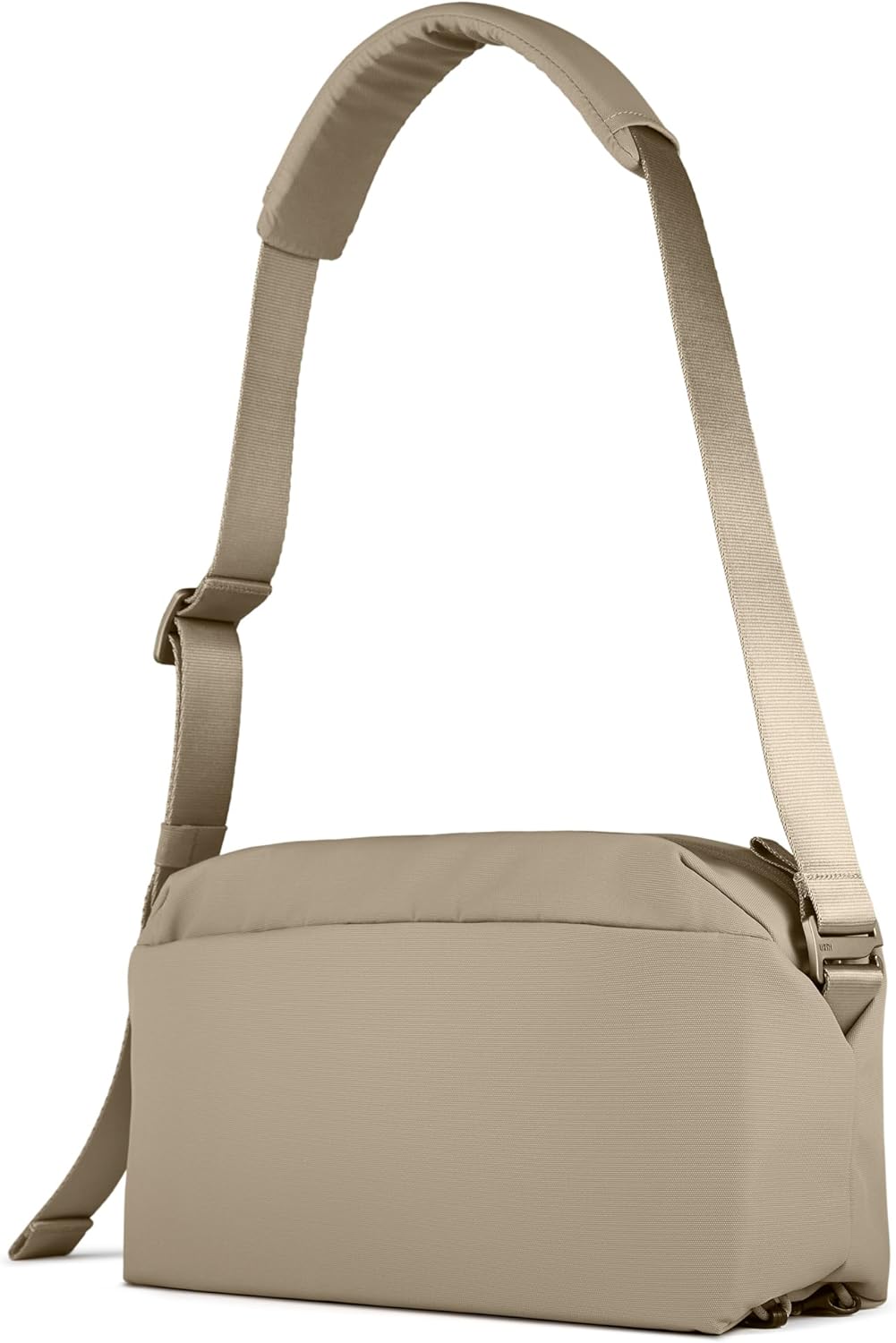 Left. Urth - Urth Dolomite 8L Camera Sling (Sand).
