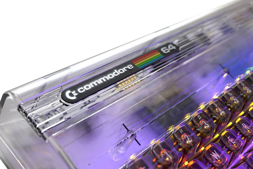 C commodore 64 9 % %5 $ 4 # 3 CYN Il R PED 2 E WH W