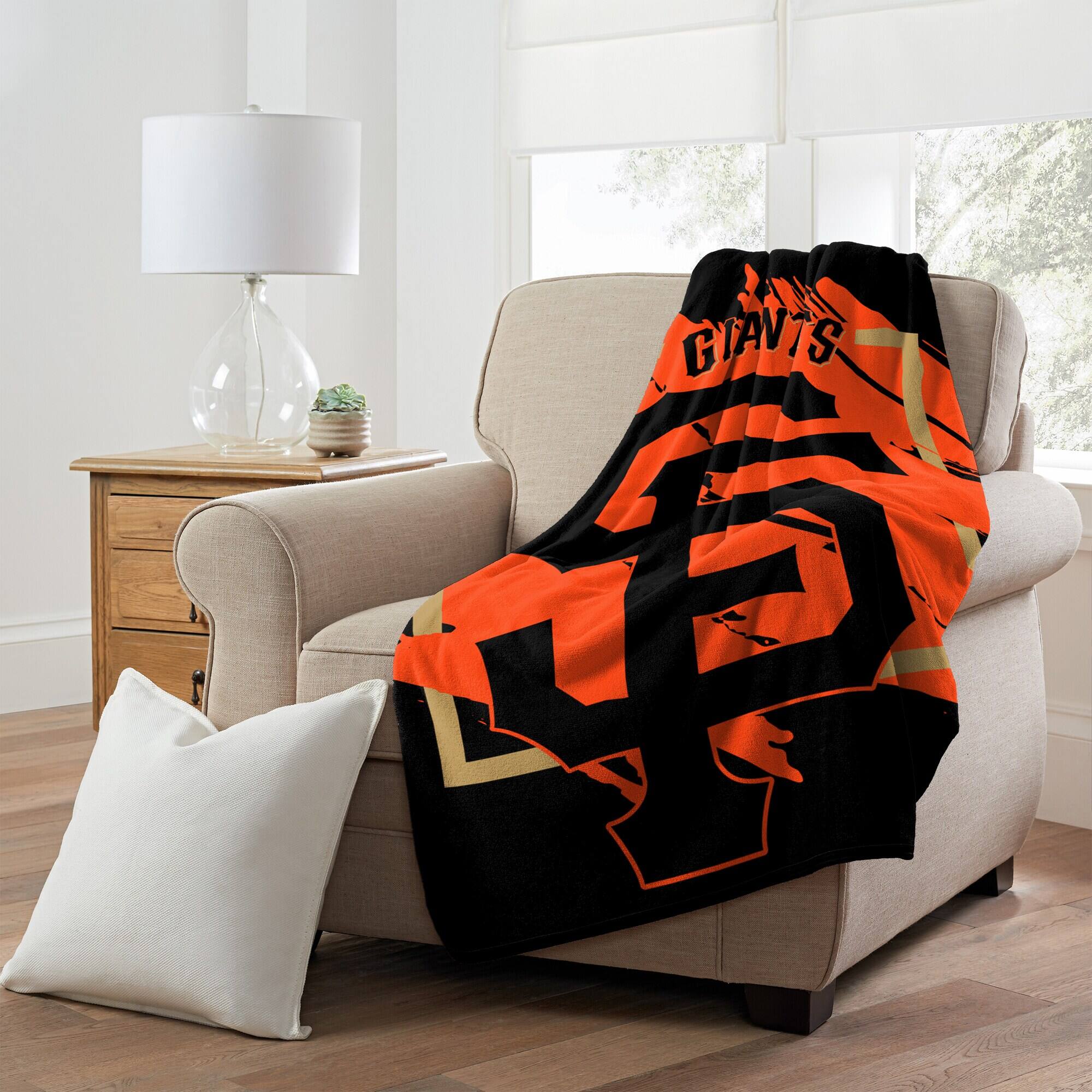 Alt View 2. Northwest - San Francisco Giants 46" x 60" Dimensional Micro Raschel Plush Throw Blanket - Black.
