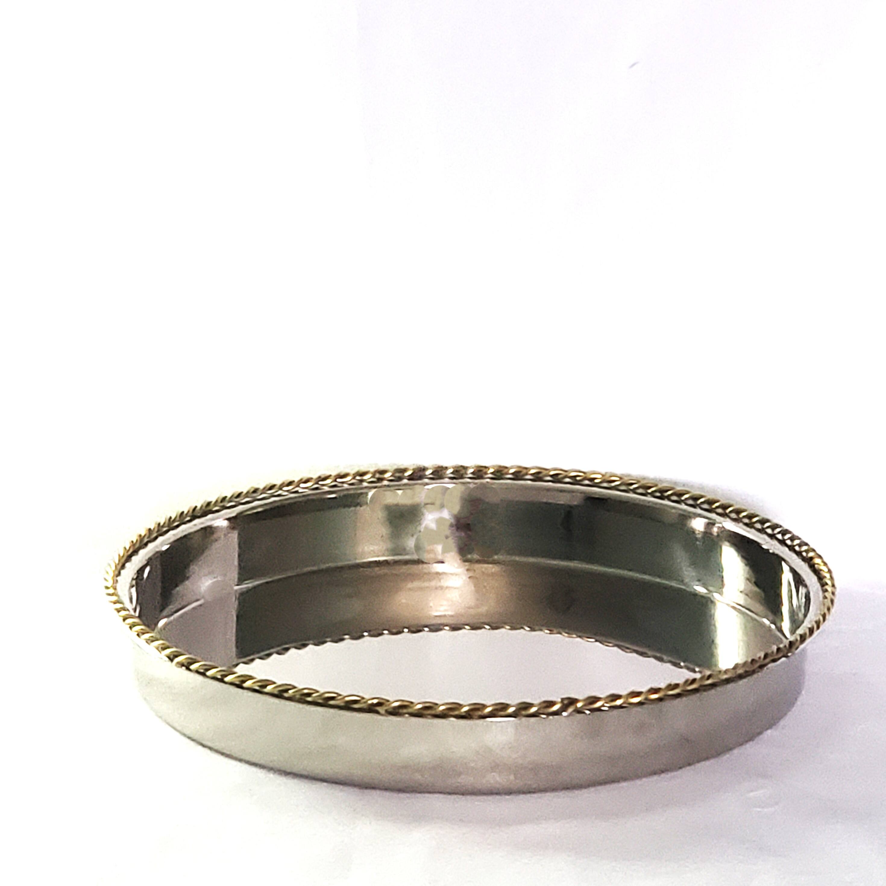 Front. Jiallo - Gold Stainless Steel Round tray w/twisted border 10.5" dia - Gold.