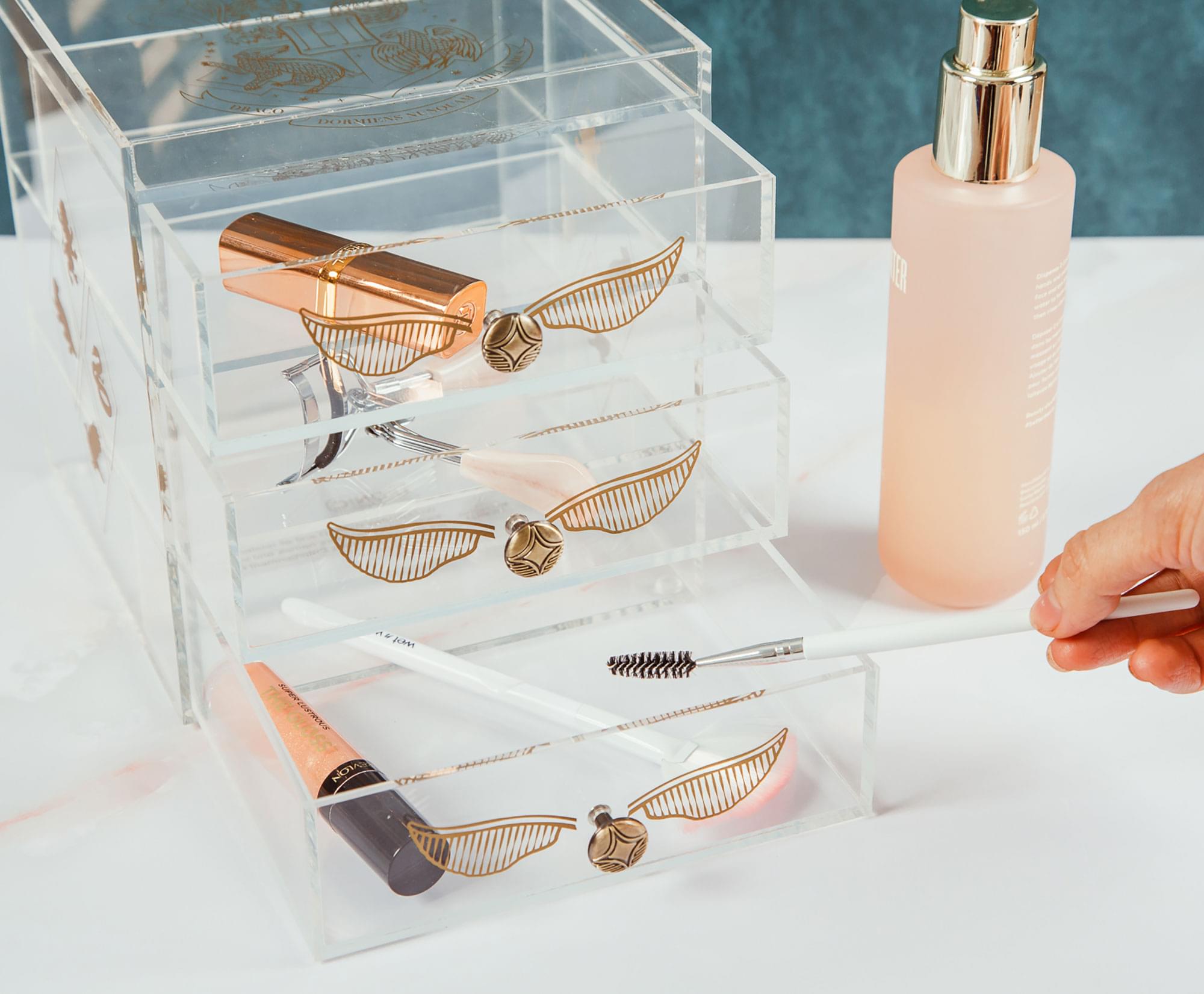 The text in the image reads:

"ENL DE DOEAIENK XI i ICK KAM KSUIES CEUPROOY NOW"

Corrected and grouped text:

"ENL DE DOEAIENK XI ICK KAM KSUIES CEUPROOY NOW"