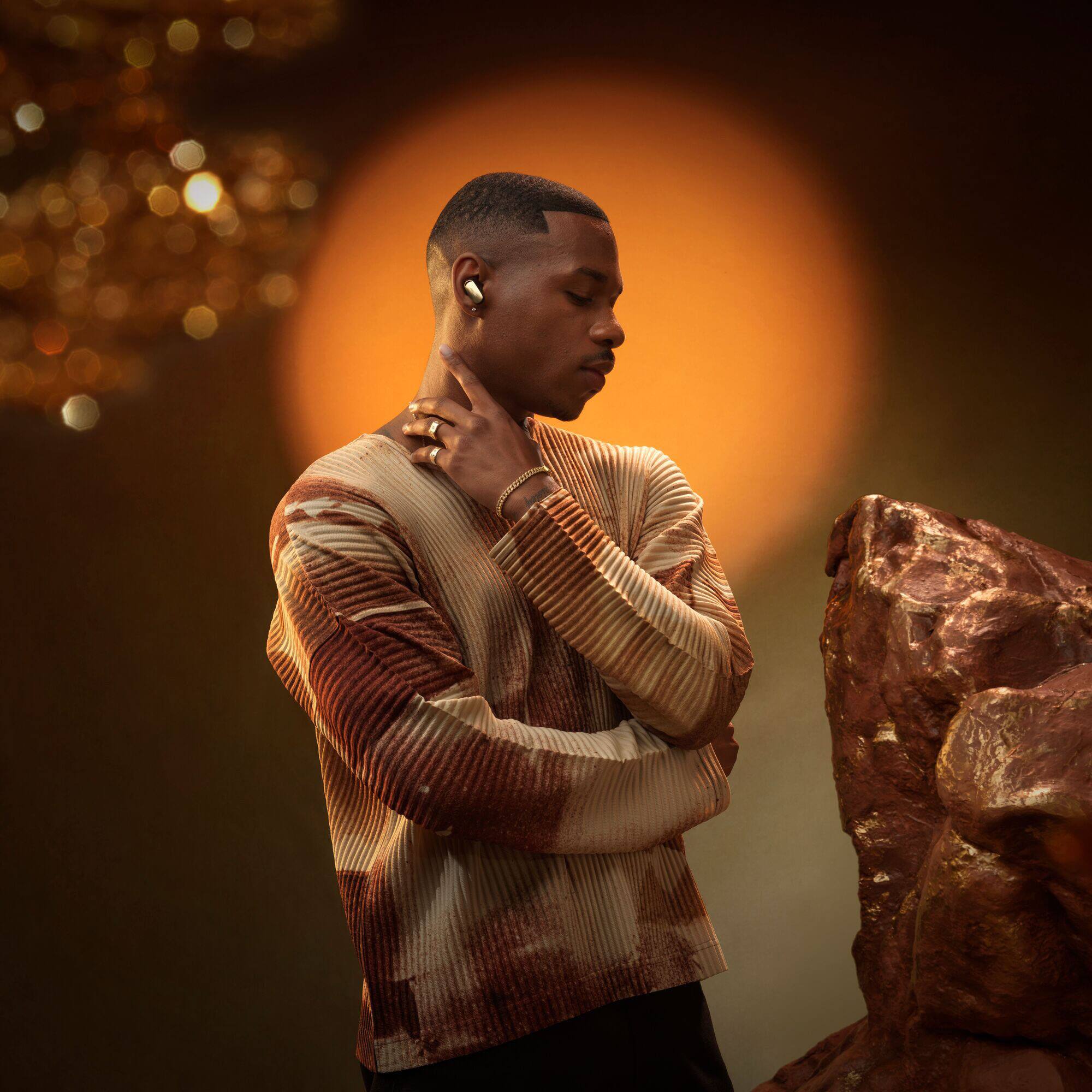 Alt View 4. Bose - QuietComfort Ultra (2nd Gen) True Wireless Noise Cancelling In-Ear Earbuds - Desert Gold.