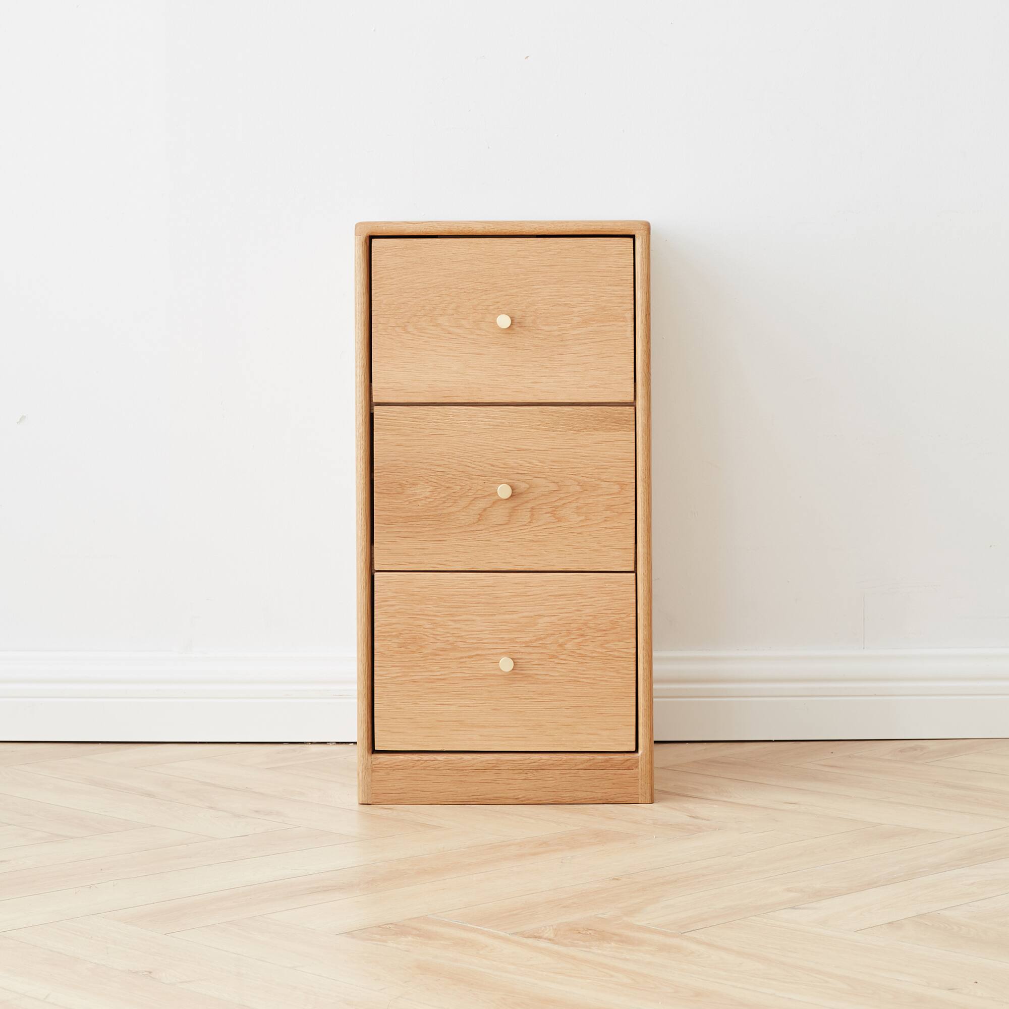 Angle. APRILSOUL - Premium Solid Oak Wood Dresser with Multiple Sizes Modern Minimalist Design and Sturdy Slides - Oak.