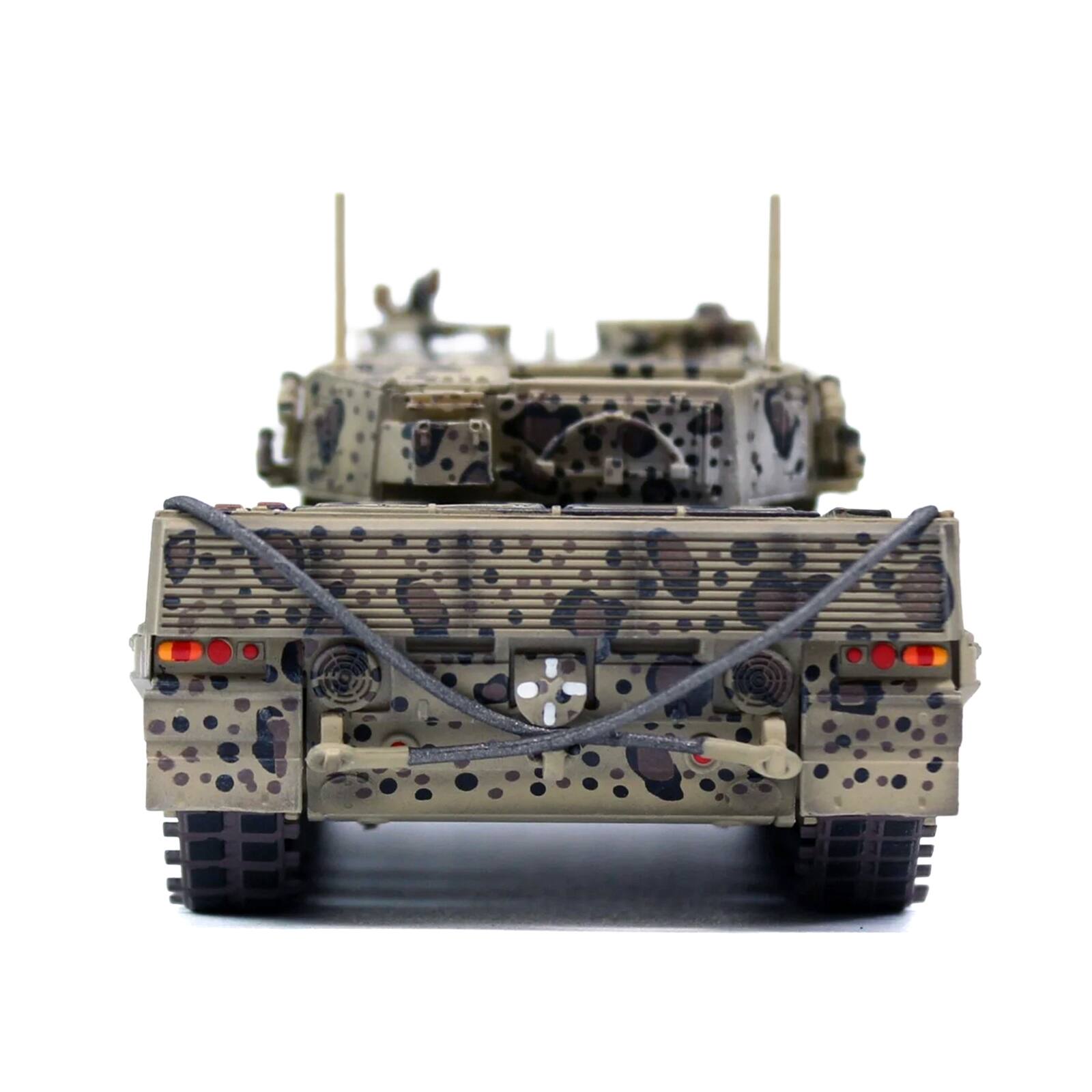 Alt View 4. Panzerkampf - Leopard 2A4 Main Battle Tank "Jaguar Scheme" Austrian Army "Armor Premium" Series 1/72 Diecast Model by Panzerkampf.