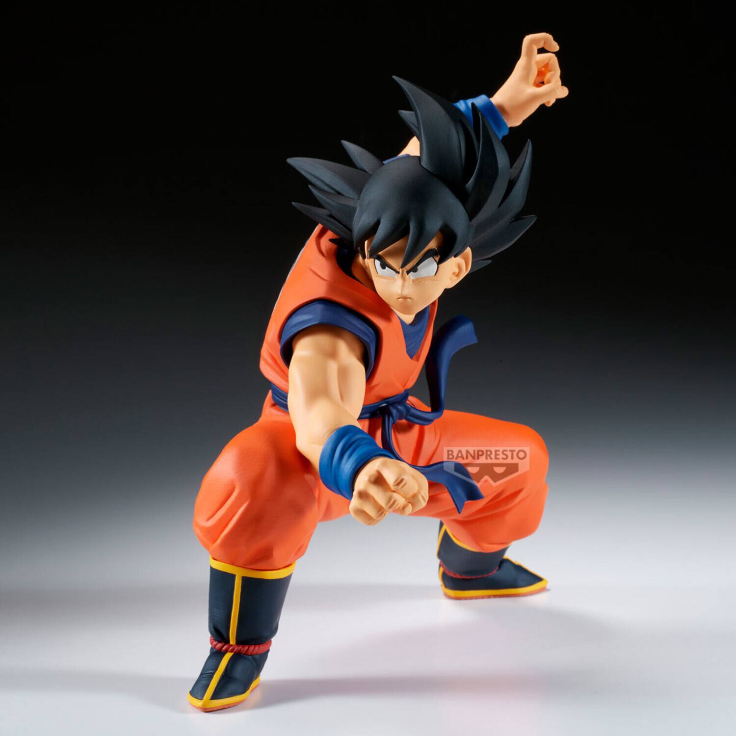 Alt View 3. PopMarket - Banpresto - Dragon Ball Z - Match Makers - Son Goku Statue   - COLLECTIBLES - Multicolor.