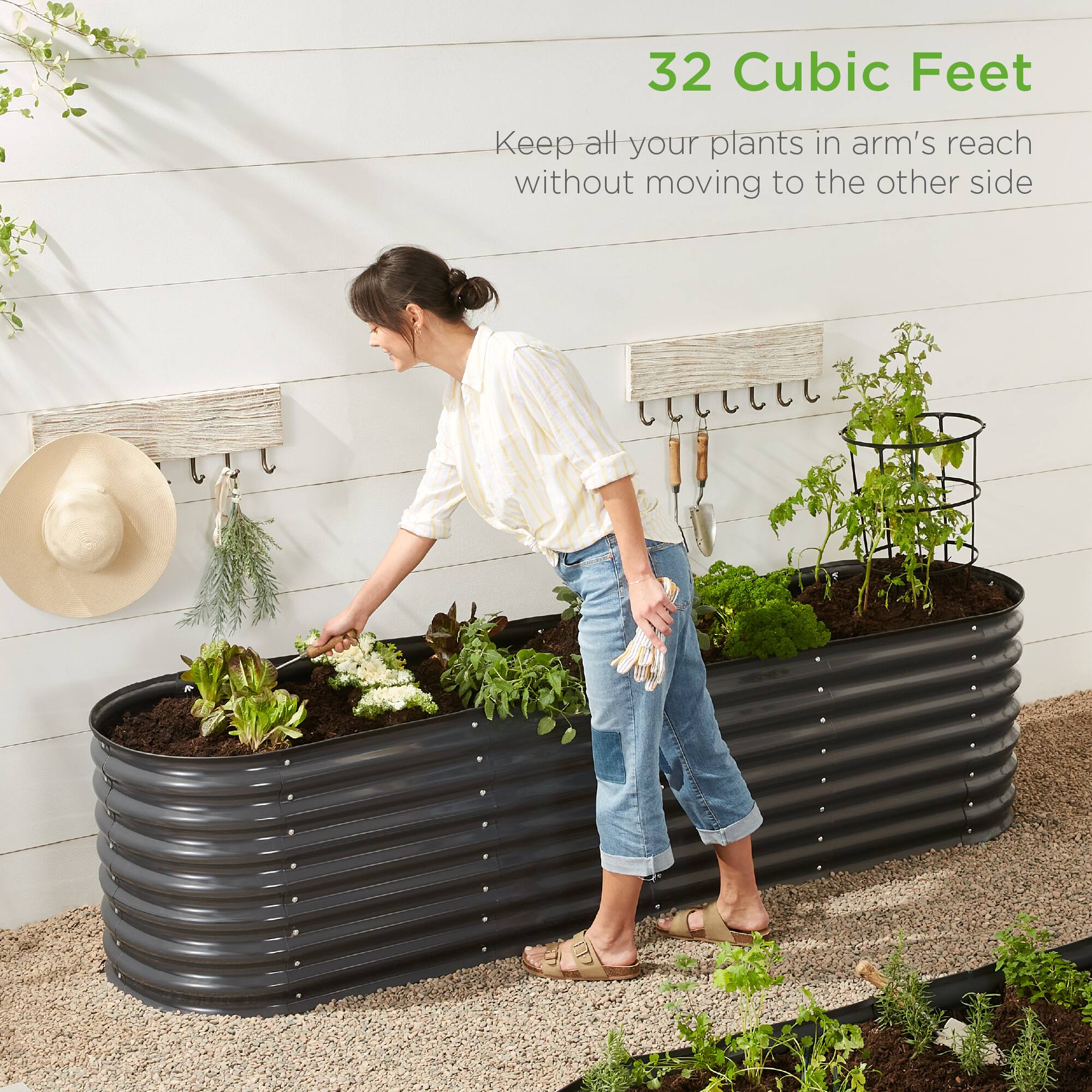 32 Cubic Feet

Keep all your plants in arm's reach without moving to the other side