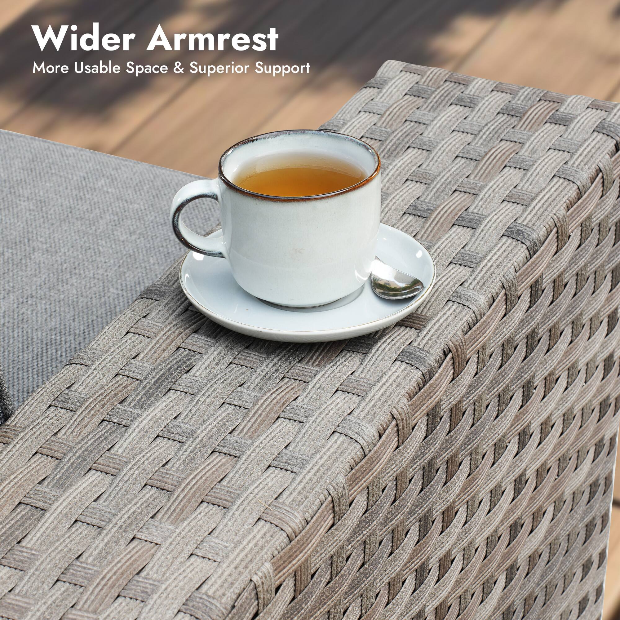 Wider Armrest  
More Usable Space & Superior Support