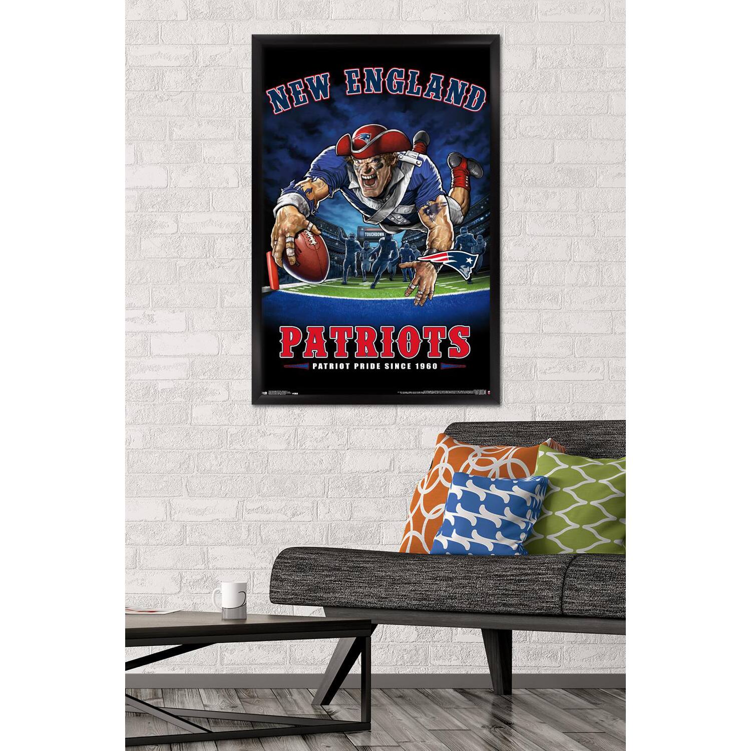 NEW ENGLAND  
PATRIOTS  
PATRIOT PRIDE SINCE 1960