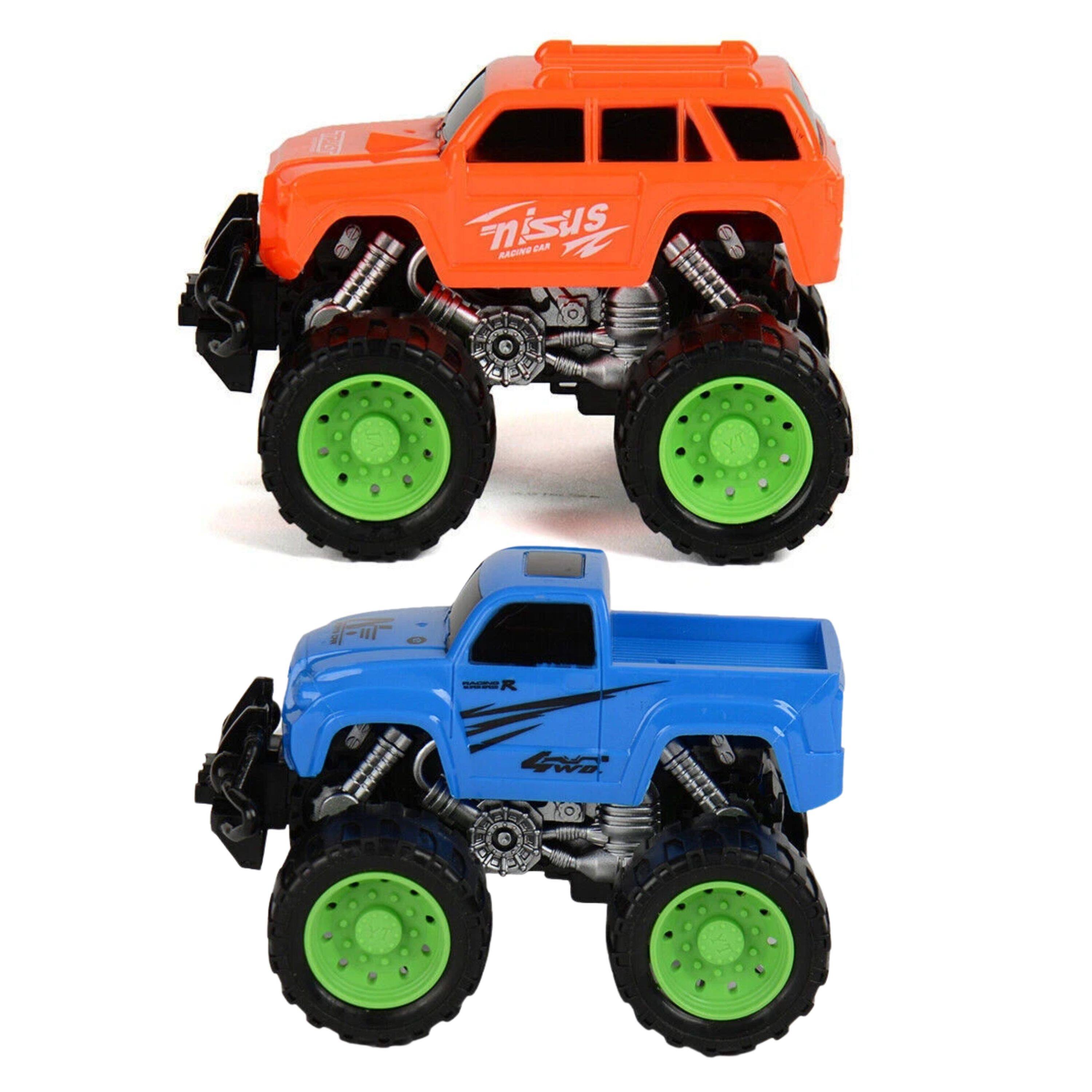 The text on the image can be grouped and corrected as follows:

- On the orange vehicle:
  - "NISUS"
  - "RACING CAR"

- On the blue vehicle:
  - "NISUS"
  - "RACING CAR"