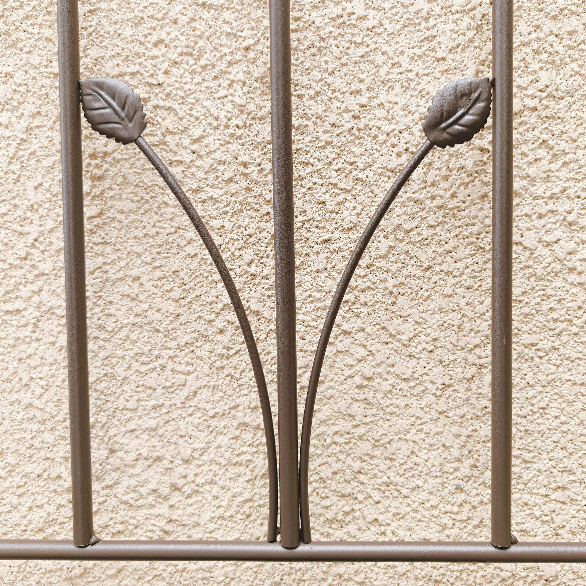 Angle. Loheer - Rustproof Metal Garden Trellis Set 5.9 ft x 1.48 ft - 4 Pack - Brown.