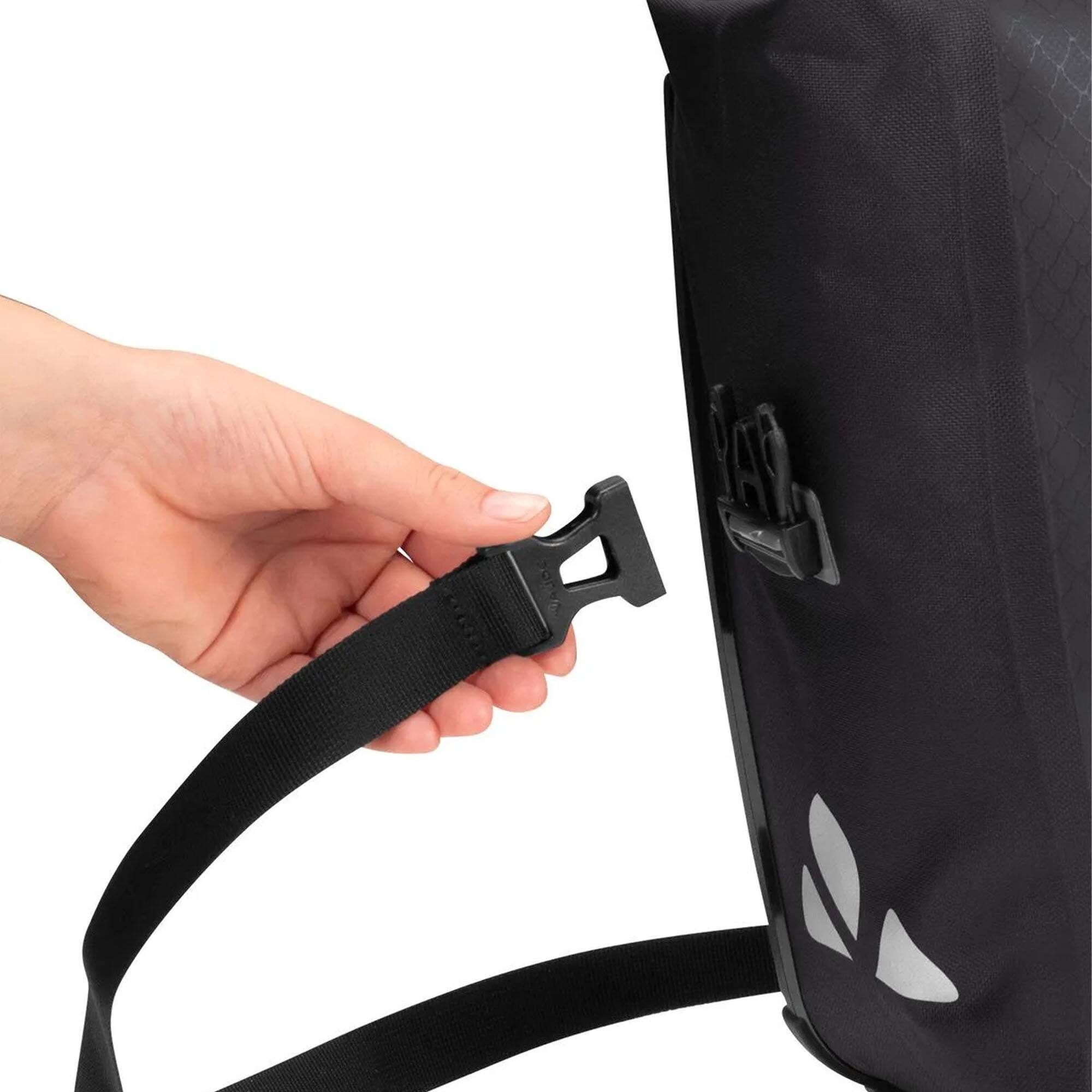 Alt View 4. VAUDE - Vaude Aqua Front Bike Bags - Black - Black.