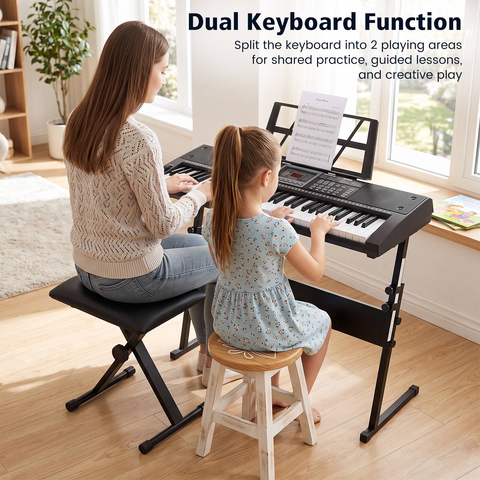 Dual Keyboard Function  
Split the keyboard into 2 playing areas for shared practice, guided lessons, and creative play