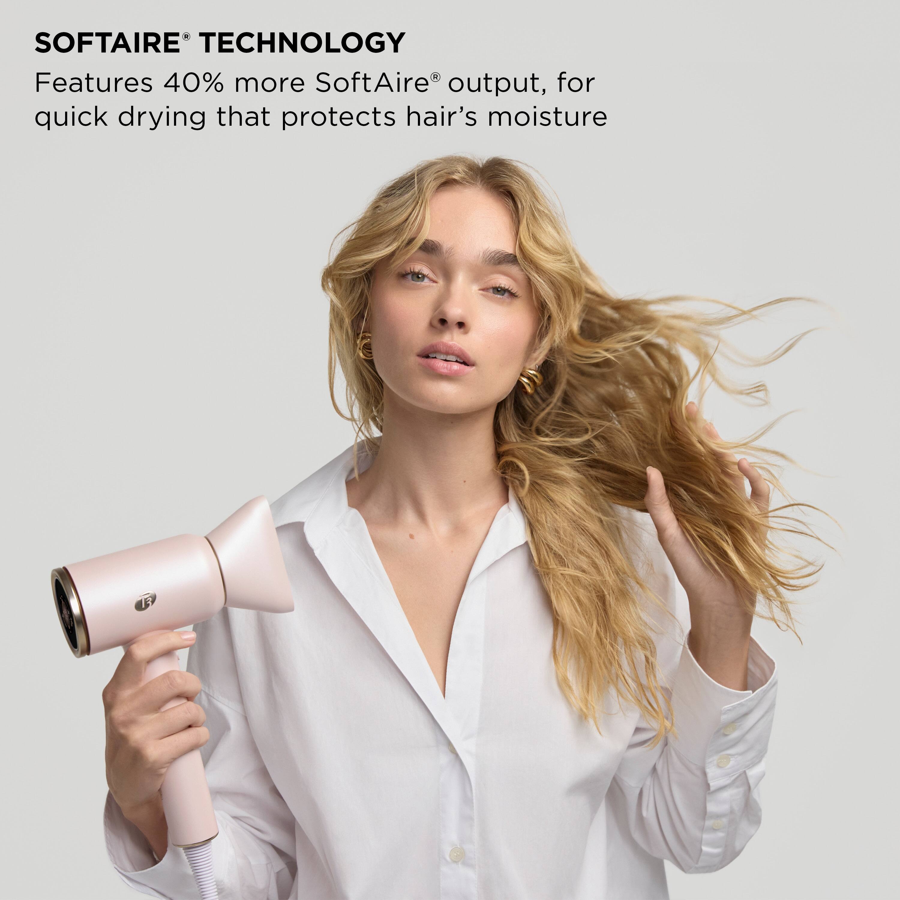 Softaire Technology features 40% more SoftAire output, for quick drying that protects hair's moisture.