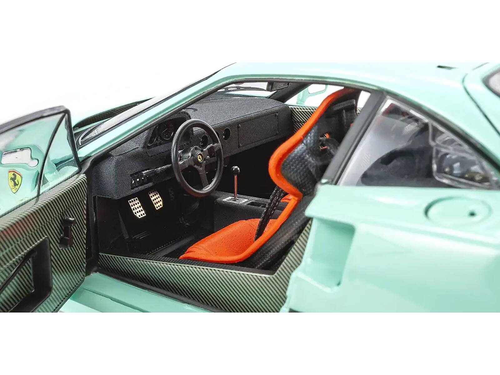Angle. Kyosho - Ferrari F40 Mint Green 1/18 Diecast Model Car by Kyosho - Mint Green.