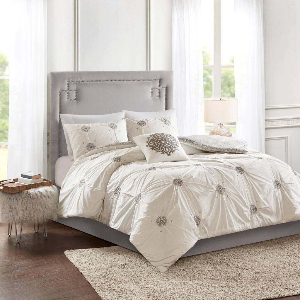 Alt View 1. Gracie Mills - Gracie Mills Donna Shabby Chic Embroidered Reversible Cotton Duvet Cover Set - Ivory.