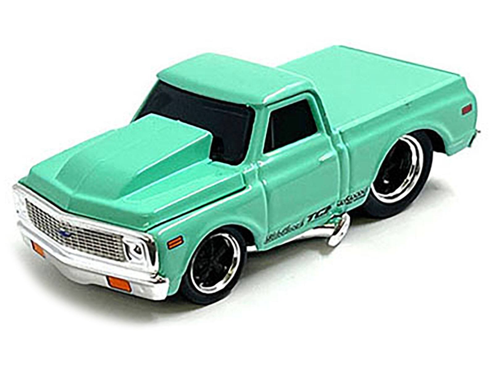 Angle. Muscle Machines - 1972 Chevrolet C10 Pickup Truck Light Green 1/64 Diecast Model Car by Muscle Machines - Light Green.