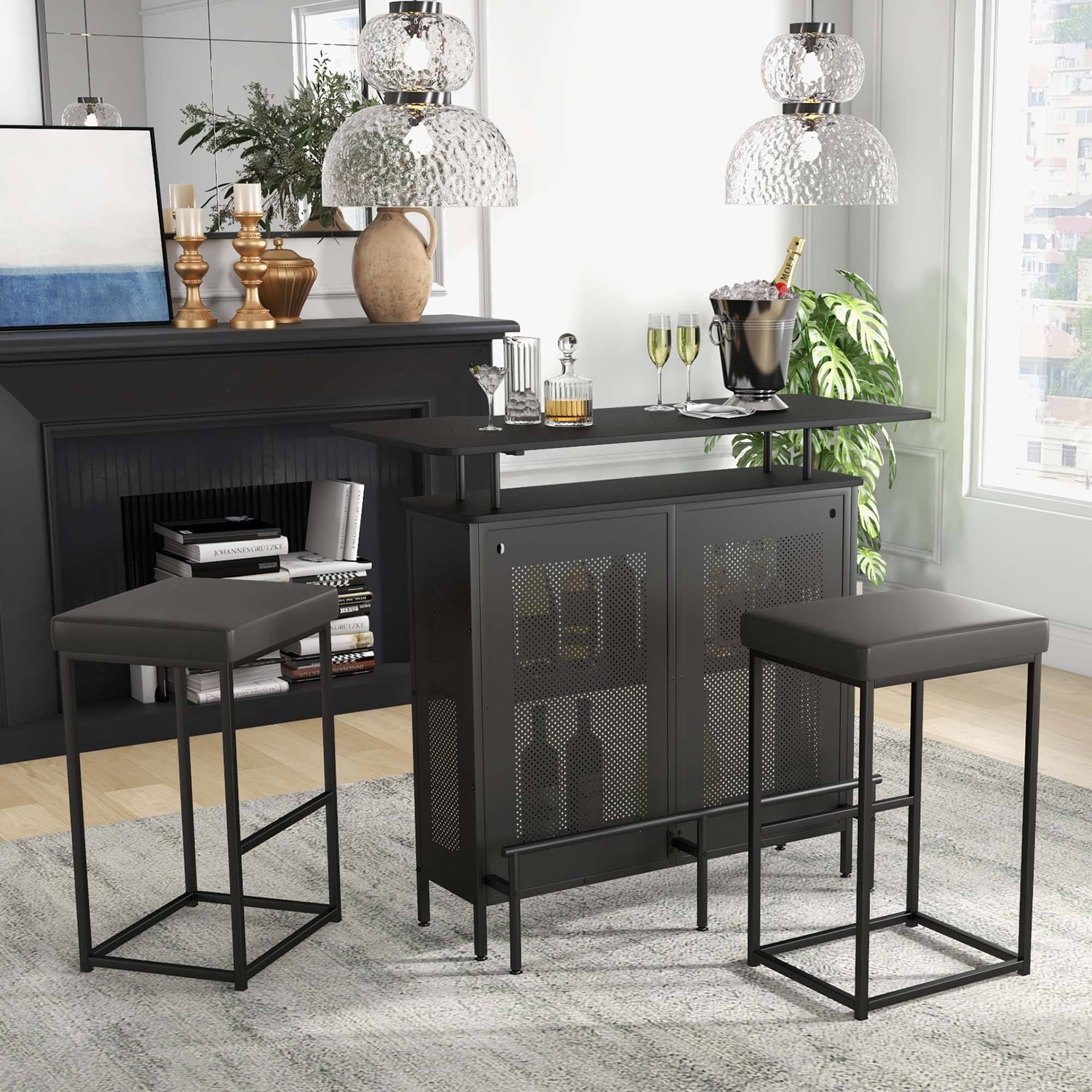 The text on the image is "ARANNTMALUM COCCE."