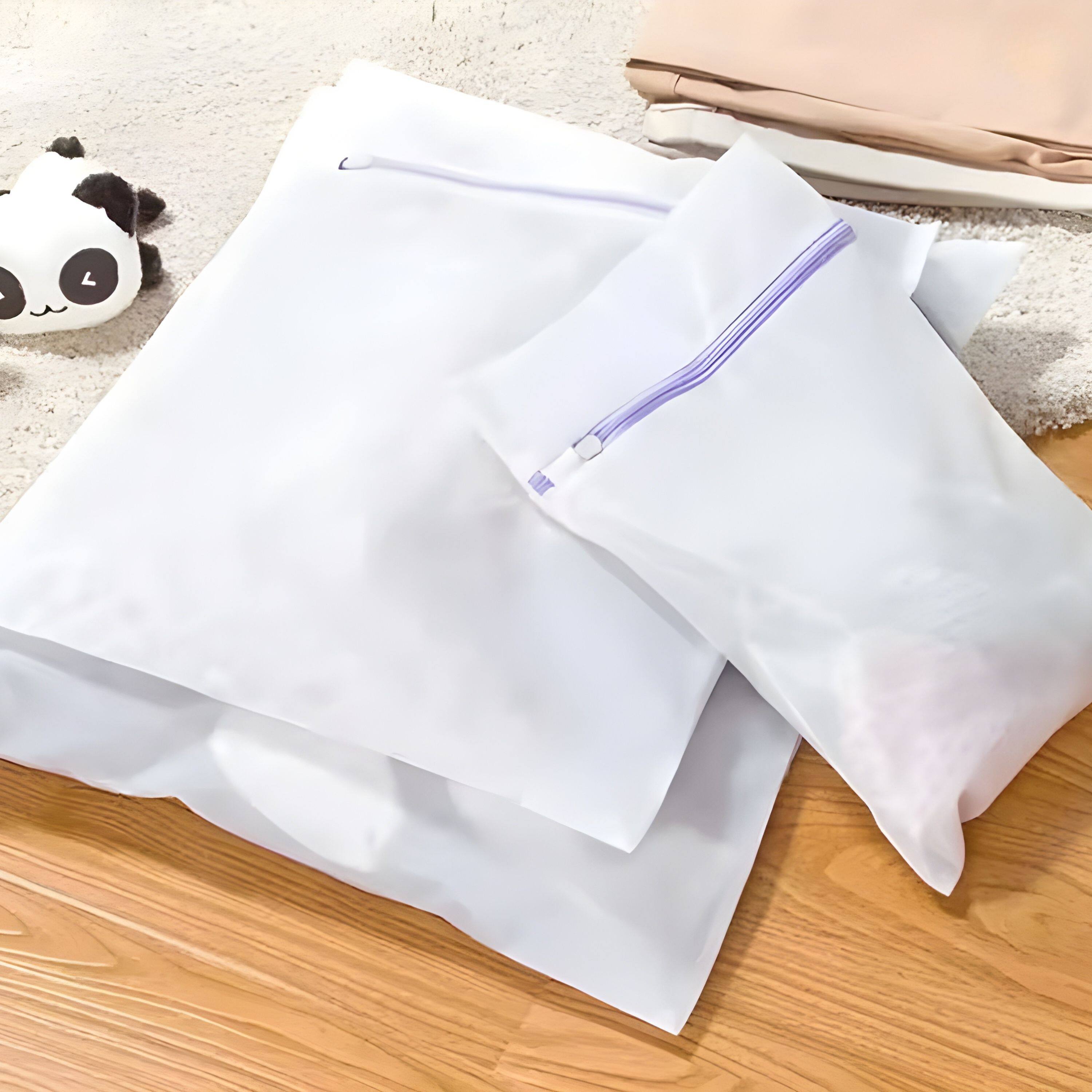 Left. Kitcheniva - Purple Laundry Mesh Bags - 3 Pack (Small, Medium, Large) Reusable Washing Bags for Clothes, Delicates, Shoes - Purple.