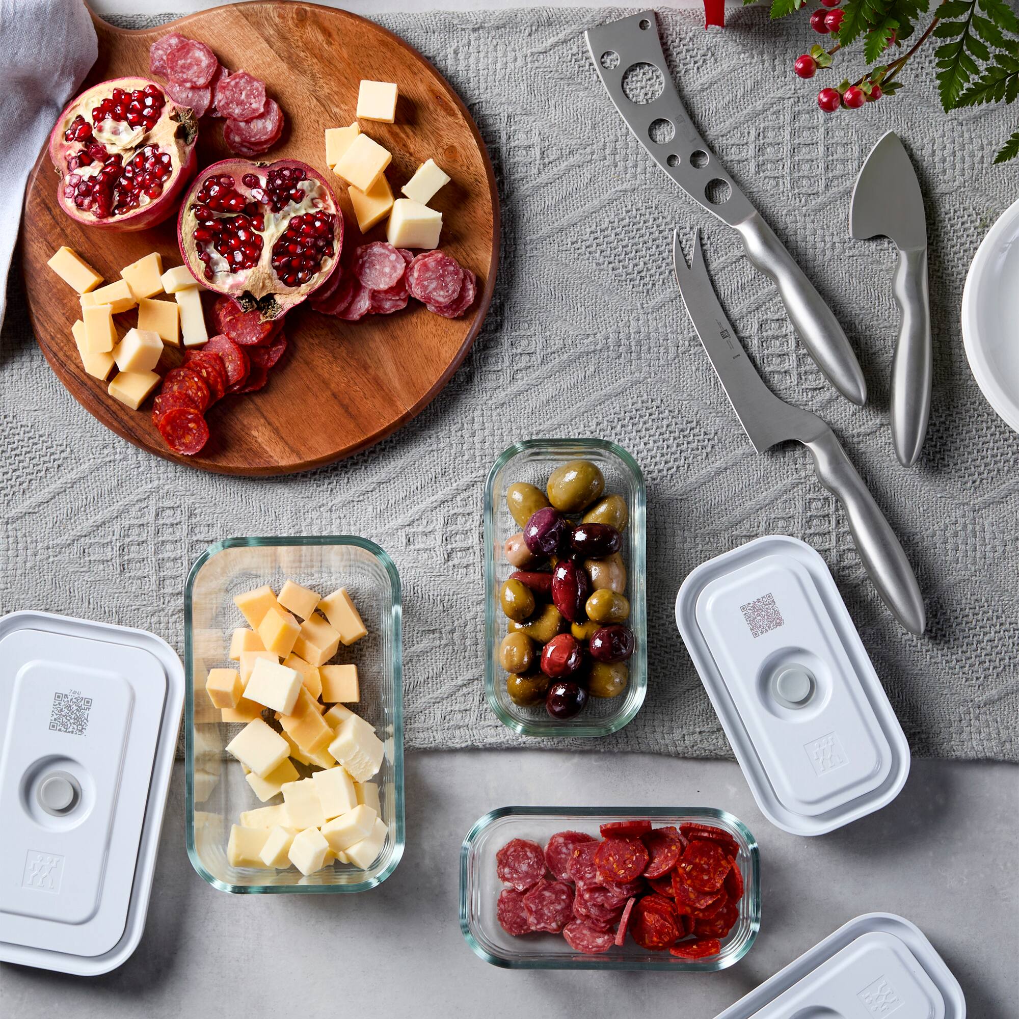 Alt View 4. ZWILLING - ZWILLING Fresh & Save Glass Airtight Food Storage Container, Meal Prep Container - Small - Clear.