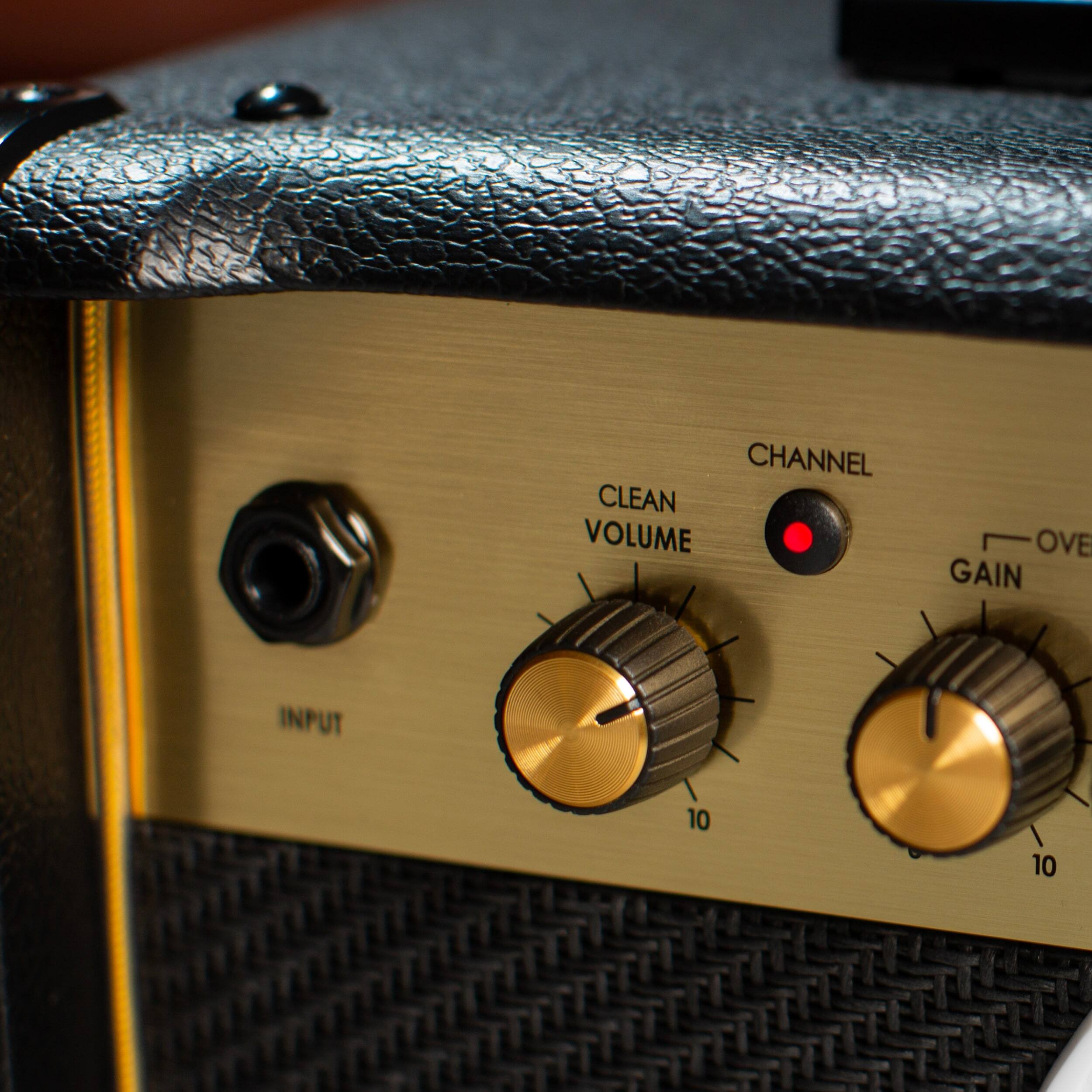 CHANNEL CLEAN VOLUME OVE GAIN INPUT 10 10

Corrected: CHANNEL CLEAN VOLUME OVER GAIN INPUT 10 10
