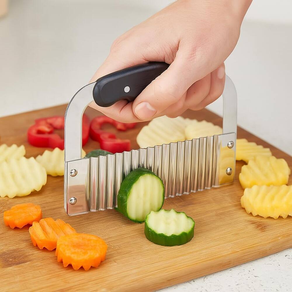 Alt View 1. PARKER SLATER - French fry vegetable cutter with a stainless steel blade and a kitchen crinkle-cut - Black Handle.