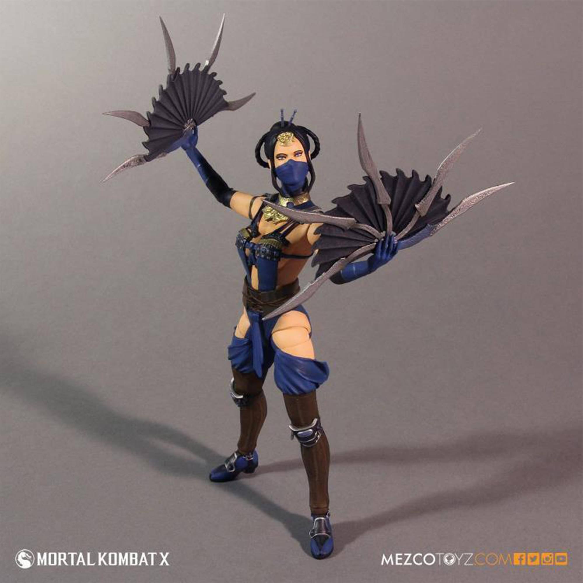 Mortal Kombat X  
MEZCOTOYZ.COM