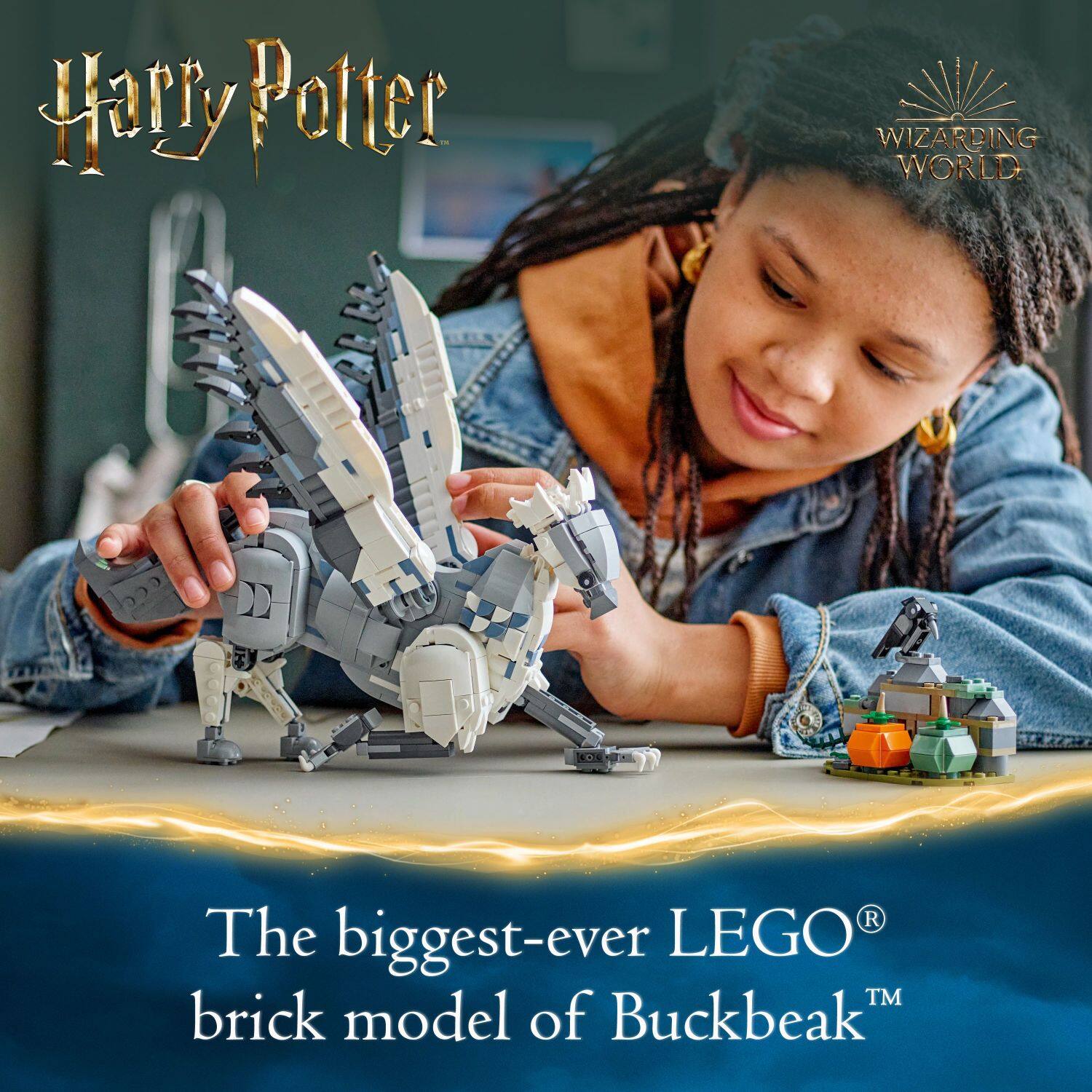 Harry Potter Wizarding World The biggest-ever LEGO TM brick model of Buckbeak