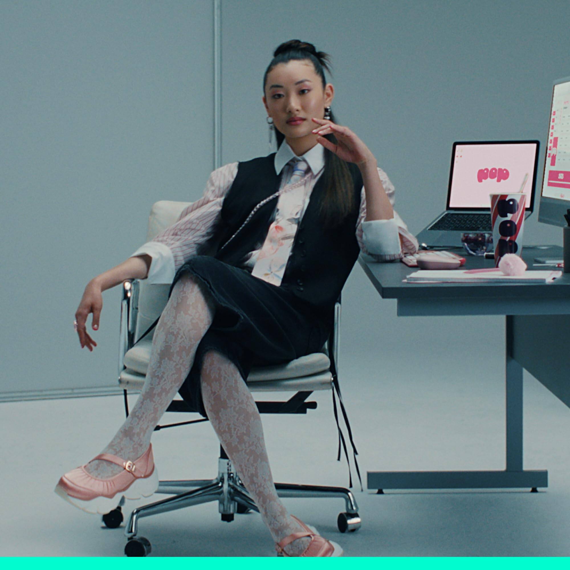 Alt View 4. Logitech - Logitech POP ICON Bluetooth Keyboard & Mouse Combo, Quiet Typing, Programmable Keys, Easy-Switch for 3 Devices - Lilac - Lilac.