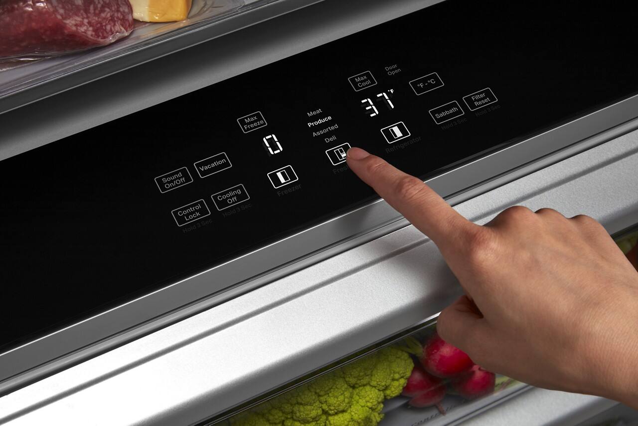 Door Open  
Max Cool  
Max Freeze  
37°F  
F  
Sabbath Hold 3 Sec  
Filter Reset Hold 3 Sec  
Control  
Lock Hold 3 Sec  
Meat  
Produce  
Assorted  
Deli  
Refrigerator  
Freezer  
Cooling Off  
Vacation  
Sound On/Off  
Freezer Off  
Control