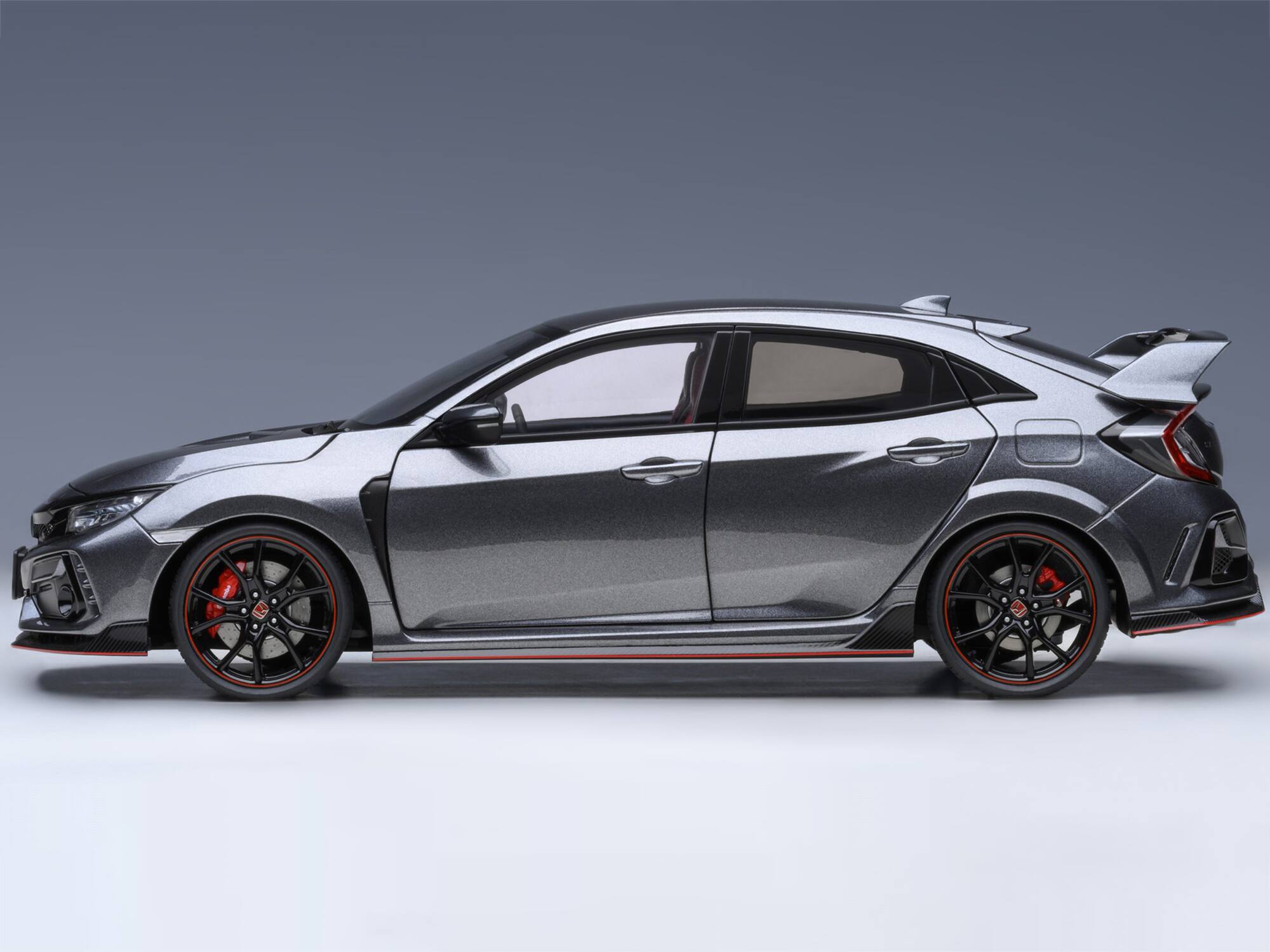 Alt View 7. Autoart - 2021 Honda Civic Type R (FK8) RHD (Right Hand Drive) Polished Metal Gray Metallic 1/18 Model Car by Autoart.