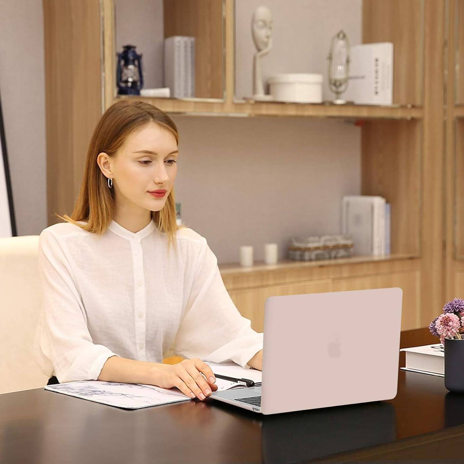 Alt View 2. mosiso - MacBook Pro 13" hard shell case with keyboard skins, screen protector and storage bag - Camel.