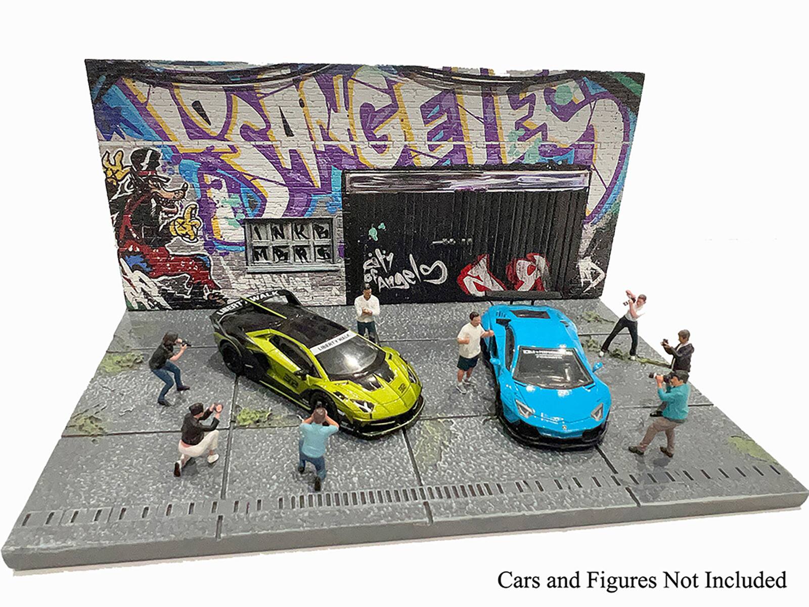 ARICEE INRKI City ColSAA WALK LIBERTY 2 Cars and Figures Not Included